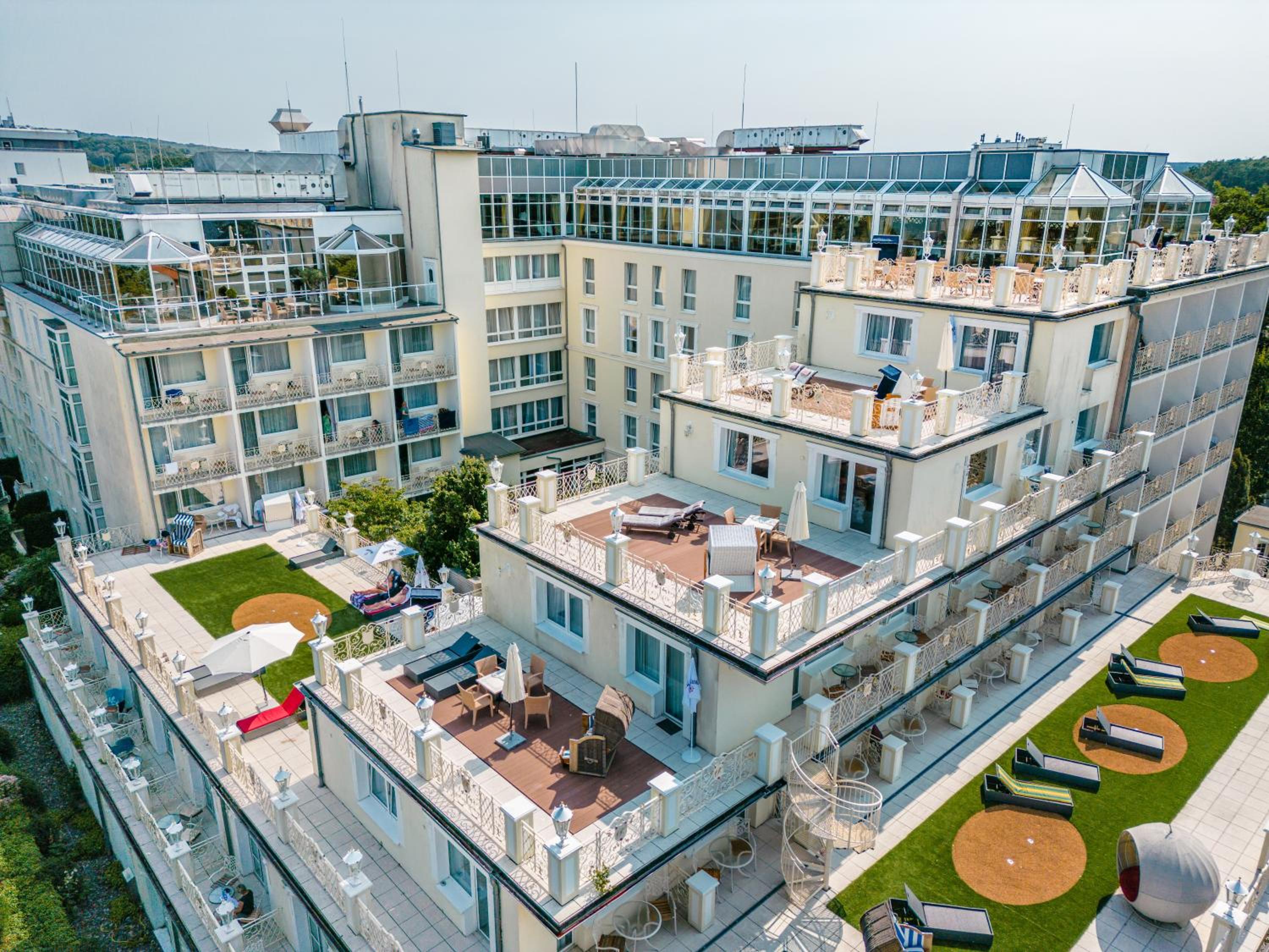 Suite with Terrace - Photo 7