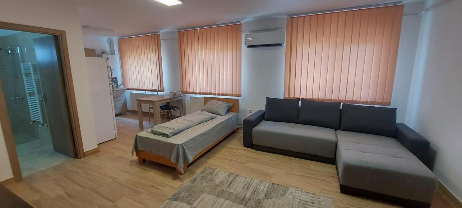 Standard Double or Twin Room - Photo 6