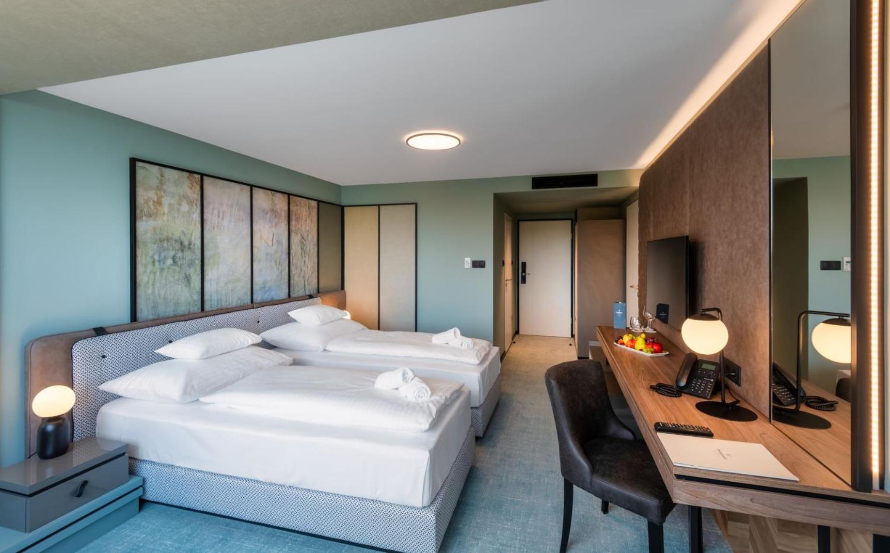 Standard Twin Room - Photo 1