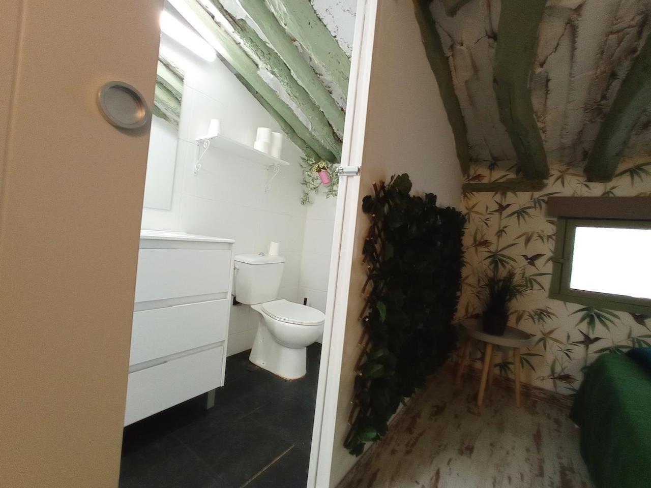Four-Bedroom House photo 3