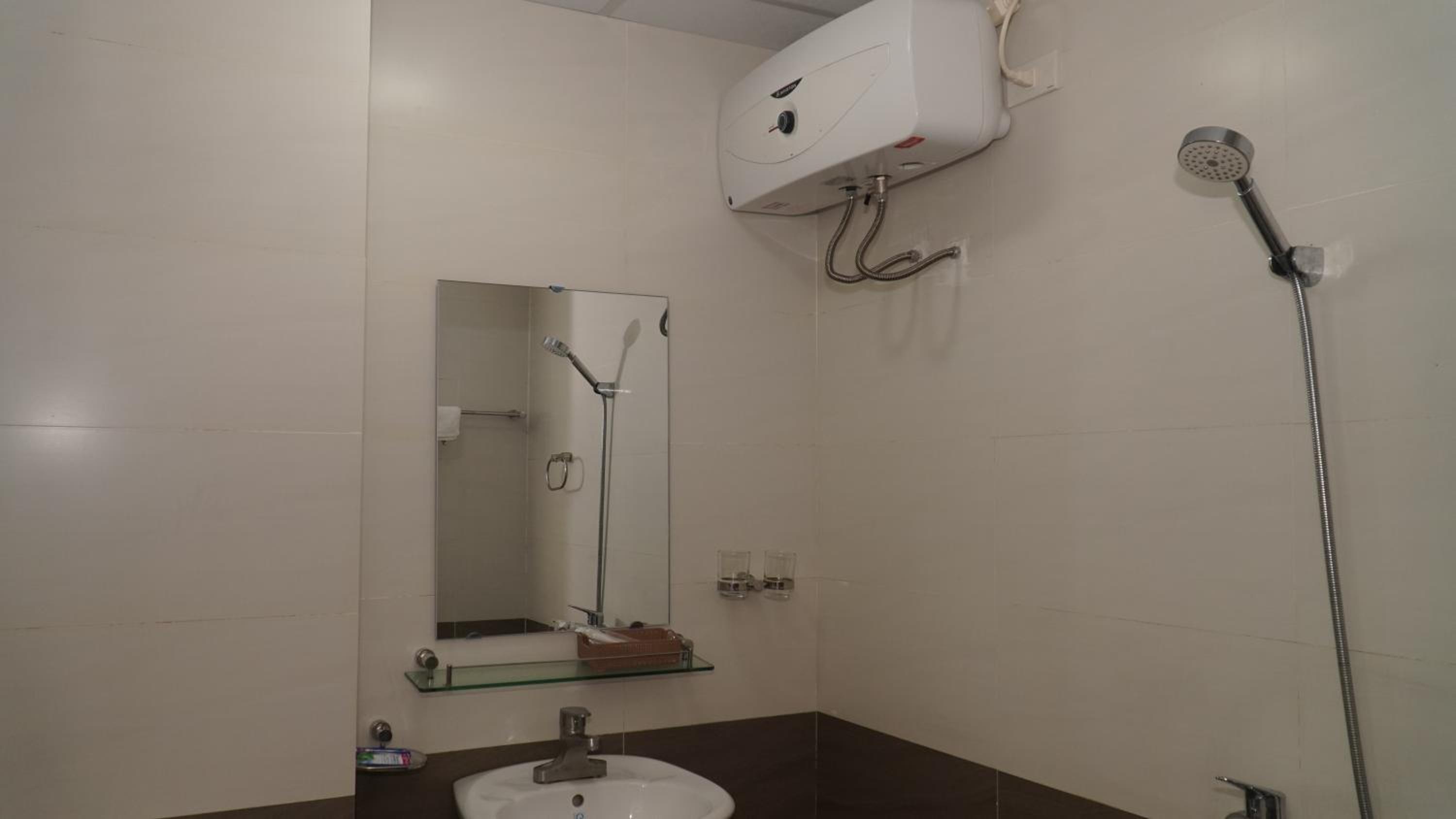Superior Twin Room - Photo 5