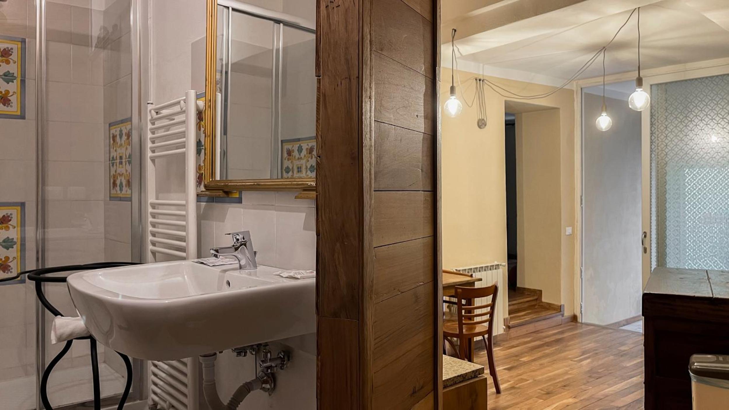 Standard Apartment - Photo 33
