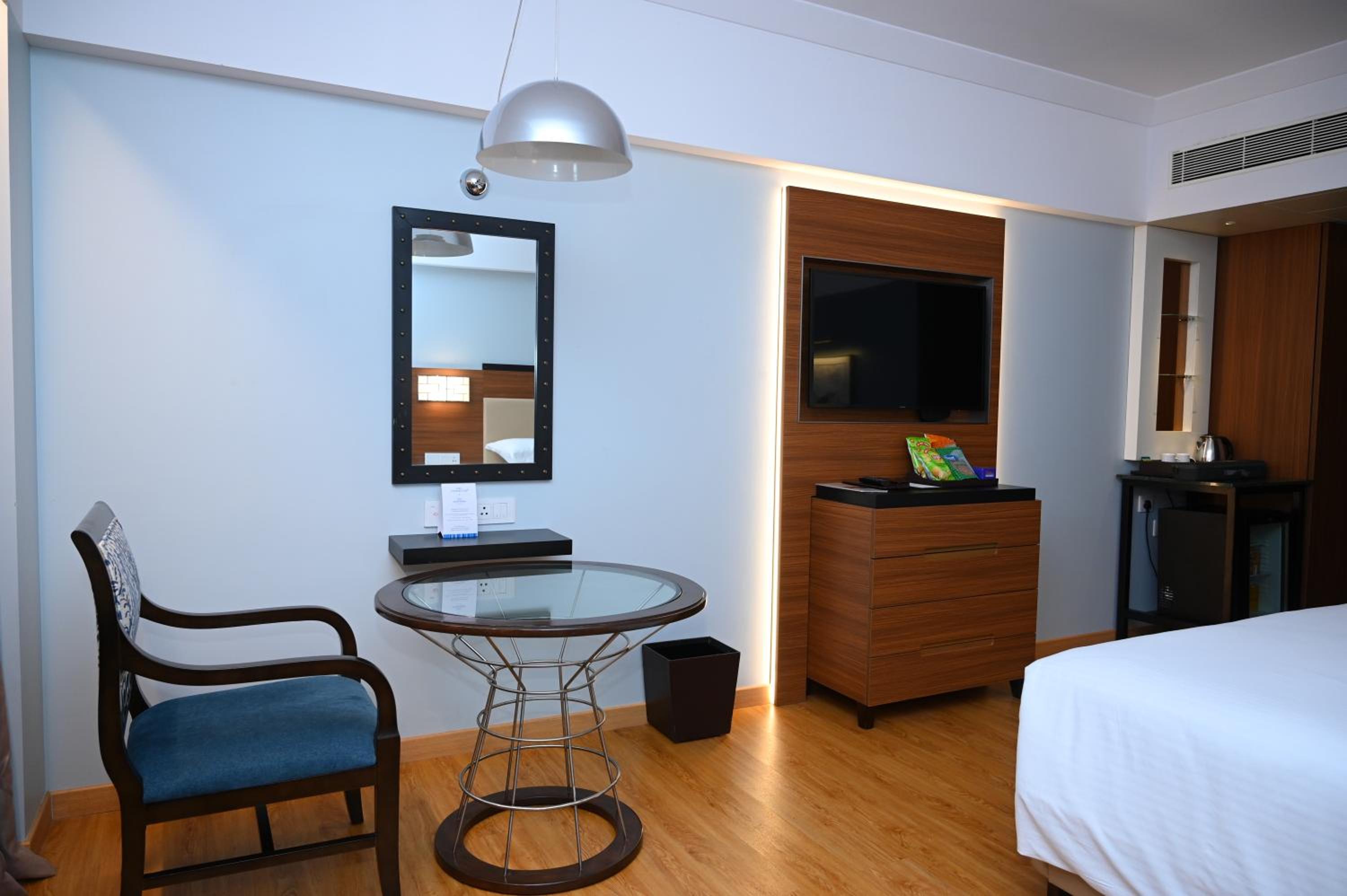 Executive Room - 1 Double Bed 28Sqm Free Wifi - Photo 7