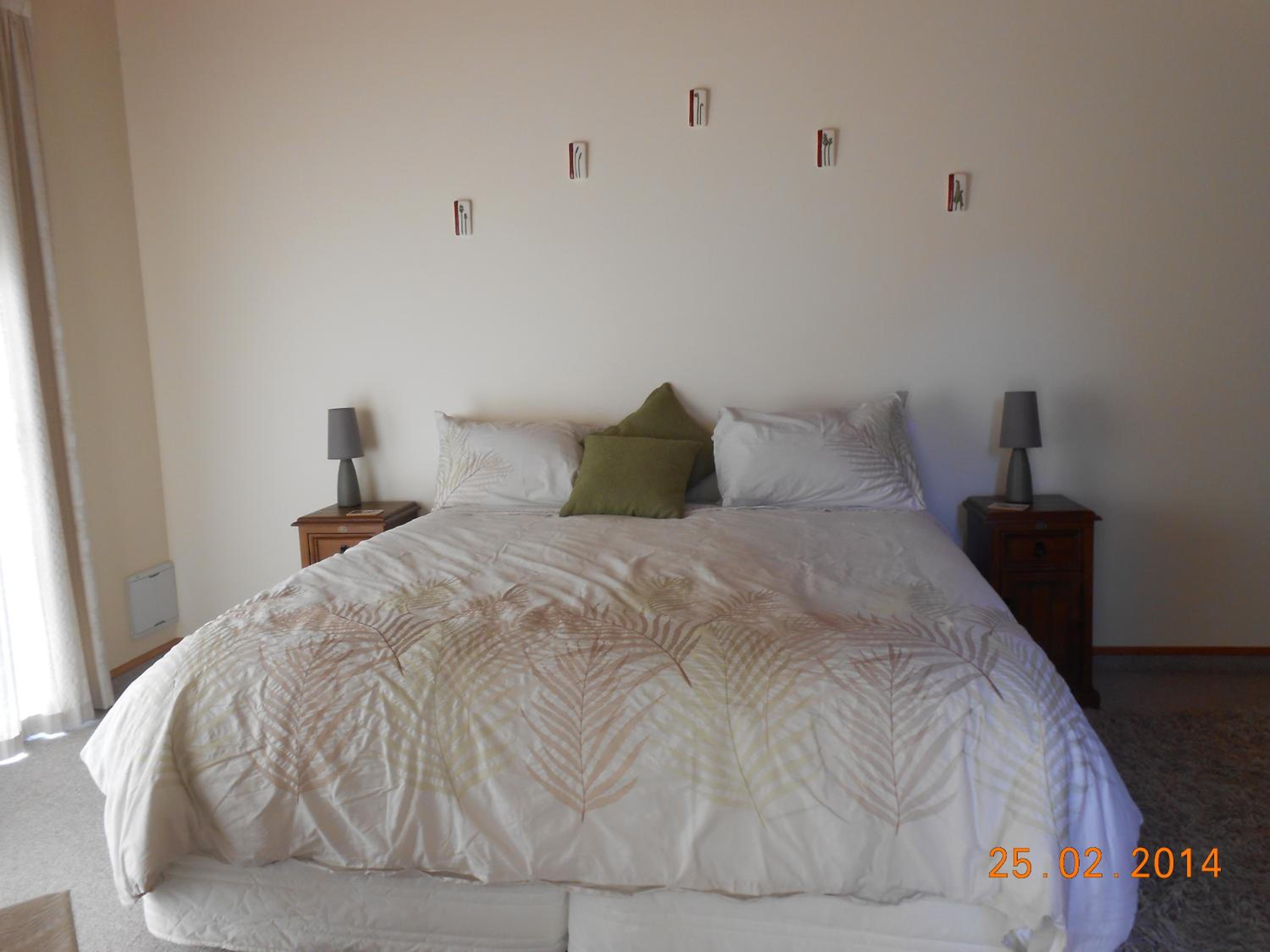 Standard King Room photo 1