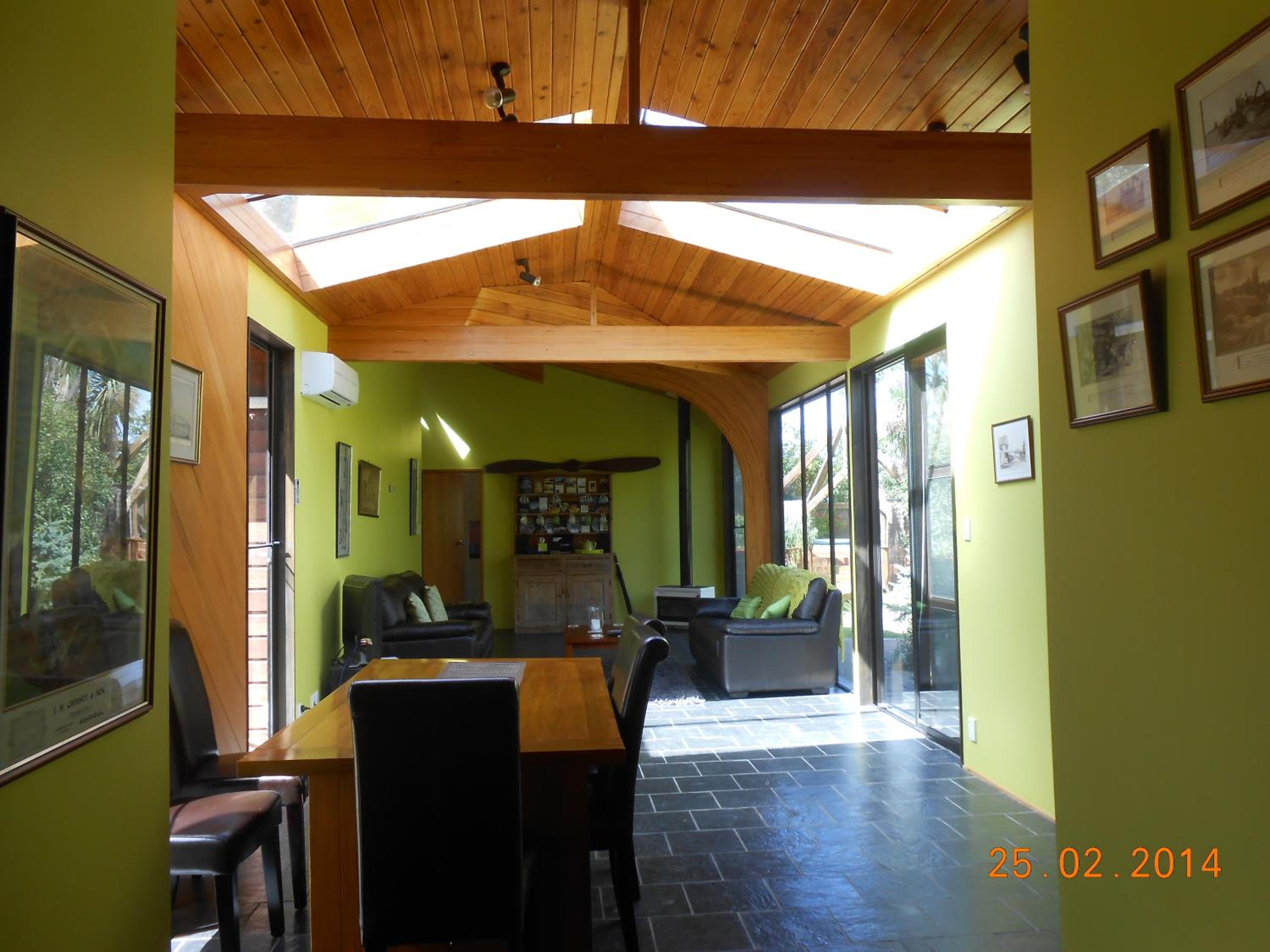 Queen Room with Garden View photo 3