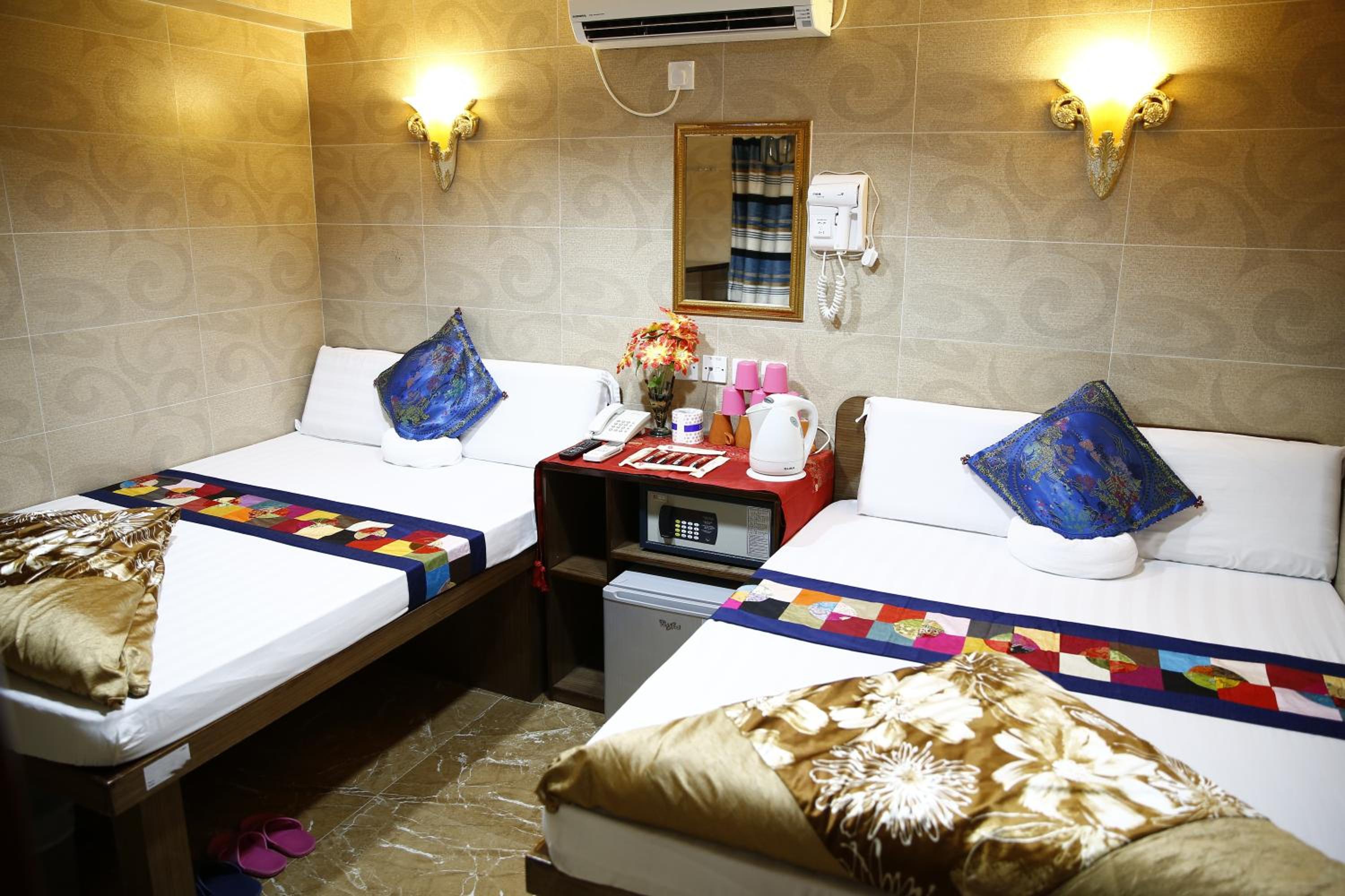 Triple Room