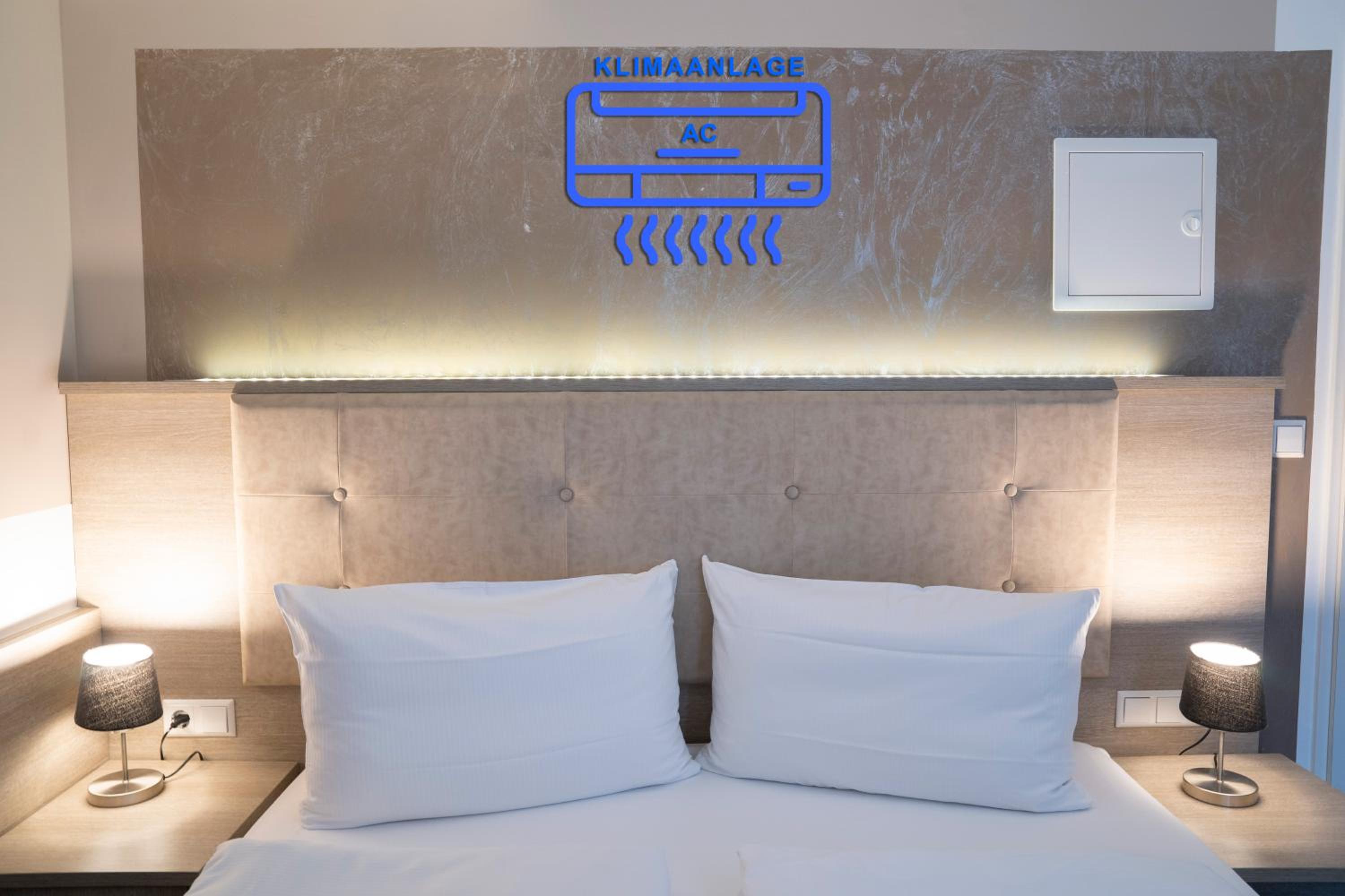 Double Room - Photo 9
