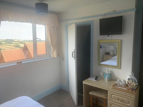 Double Room with Sea View photo 2
