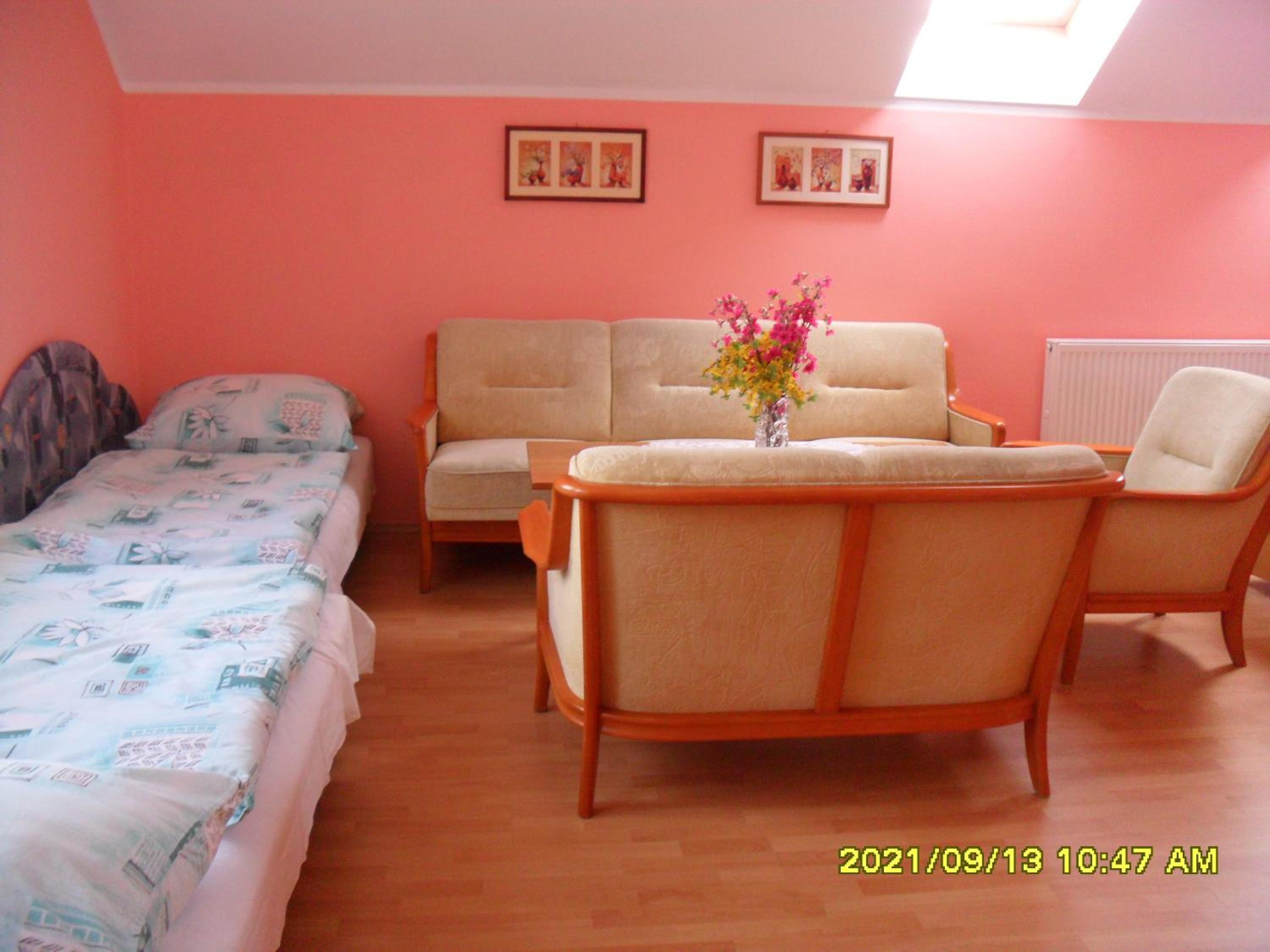 Apartment with Garden View - Photo 2