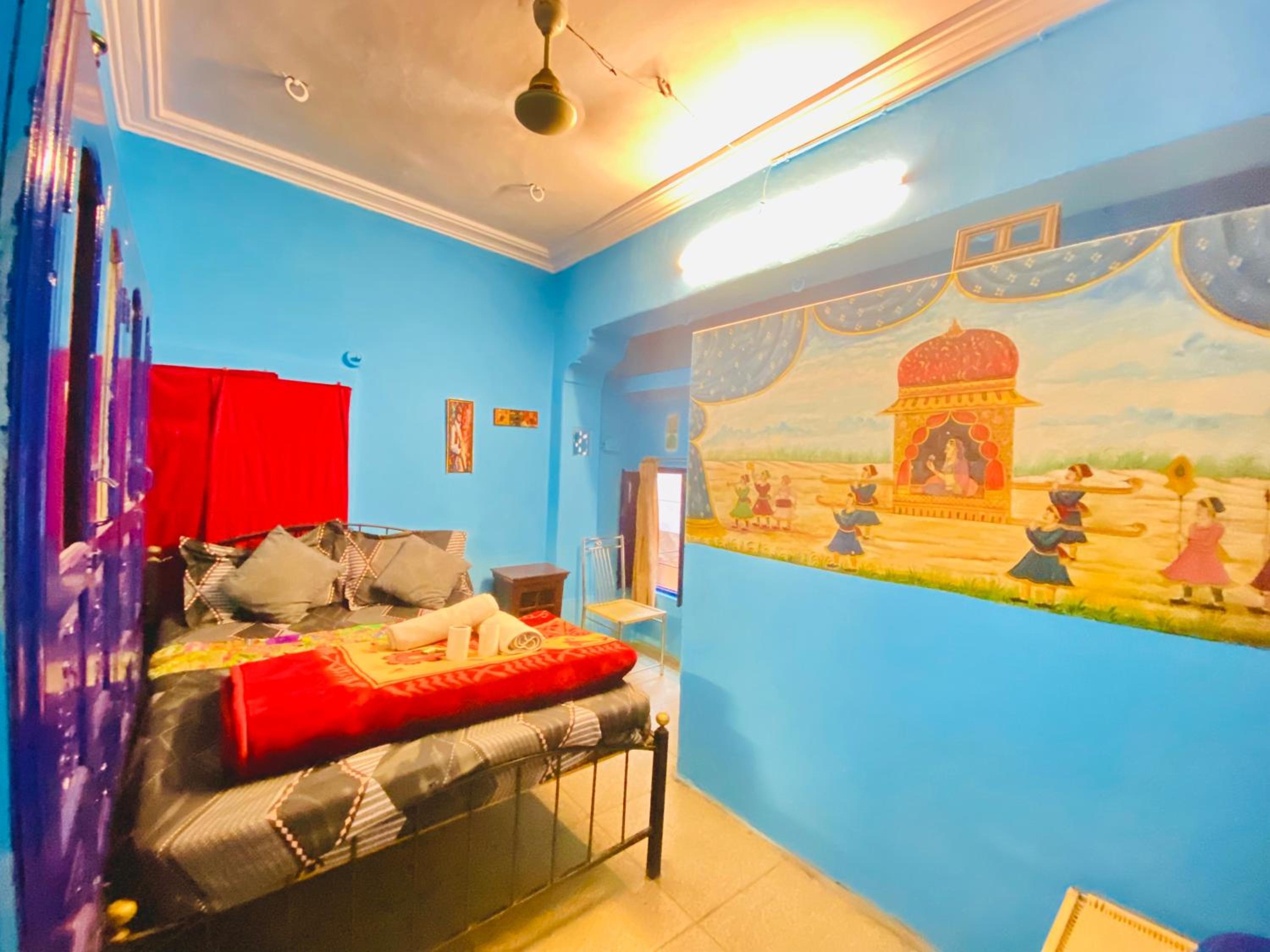 Deluxe Double Room with Shower - Photo 1