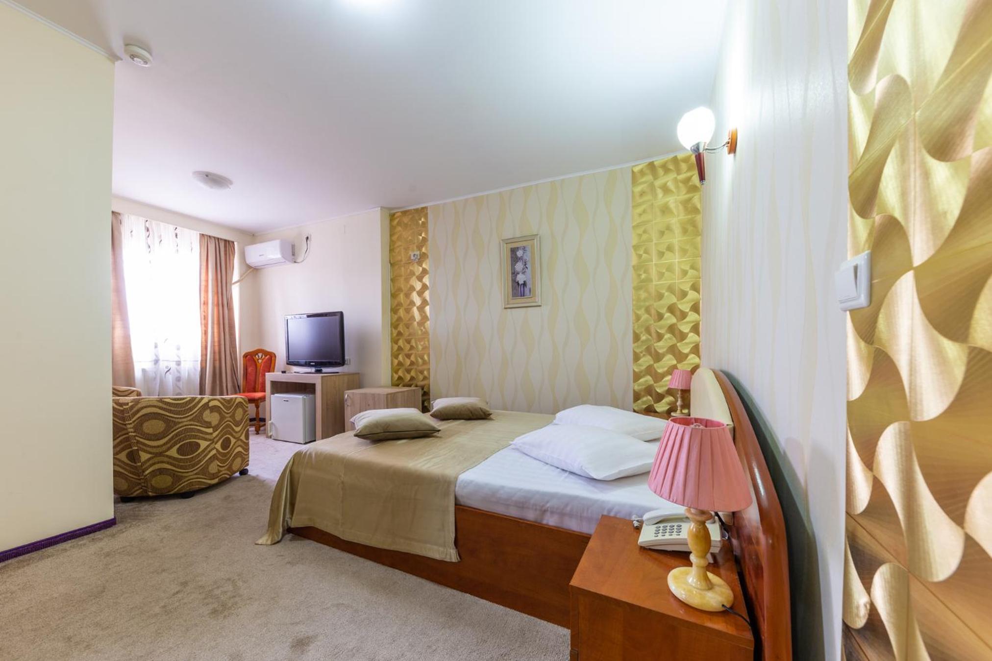 Double Room - Photo 3
