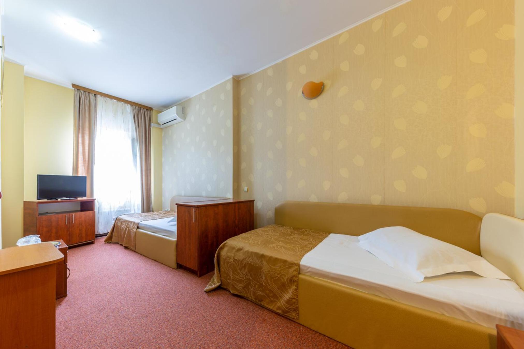 Twin Room - Photo 4