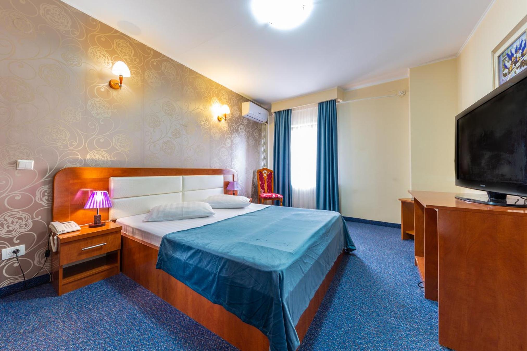 Double Room - Photo 34