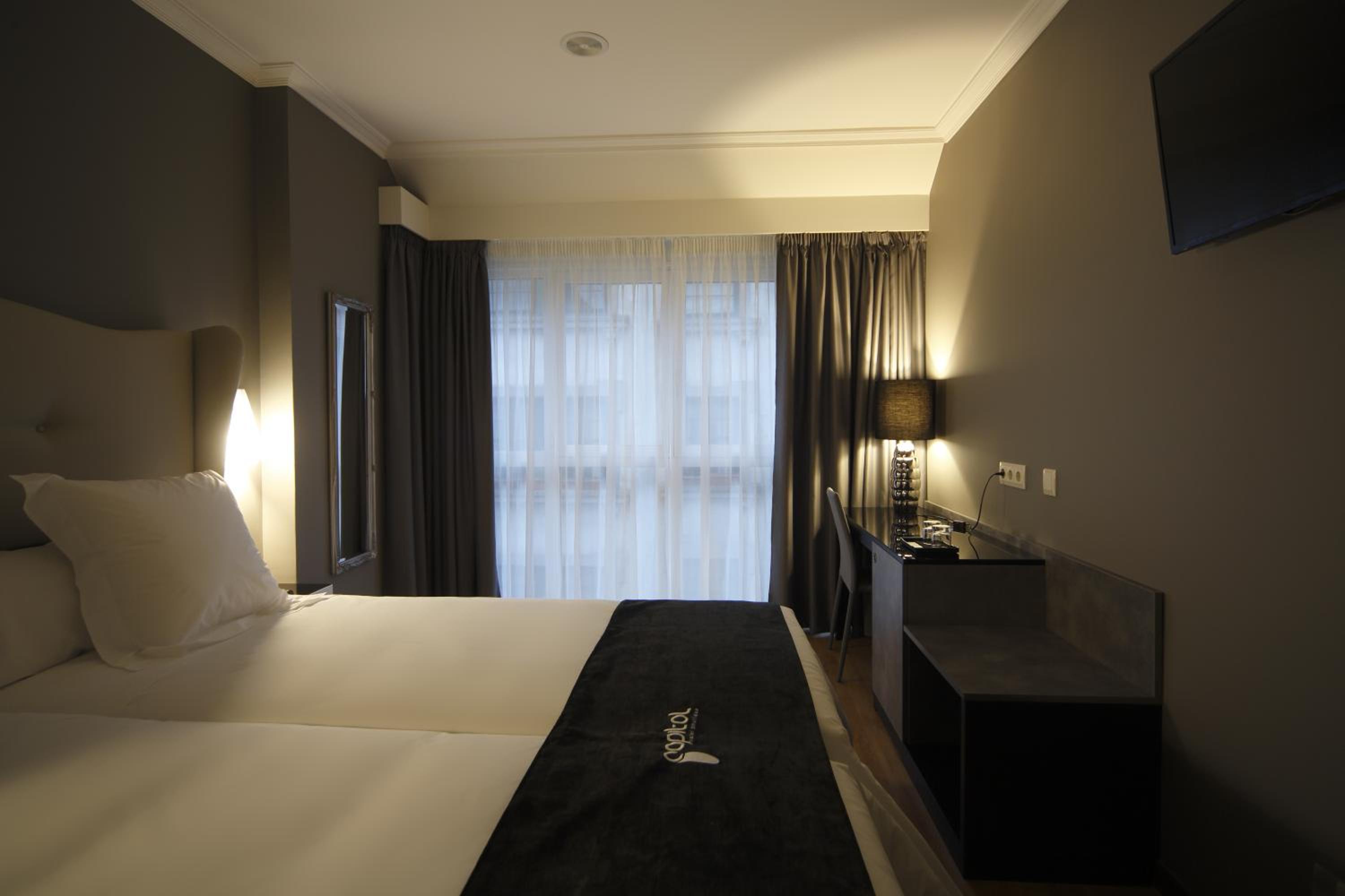 Double or Twin Room photo 3
