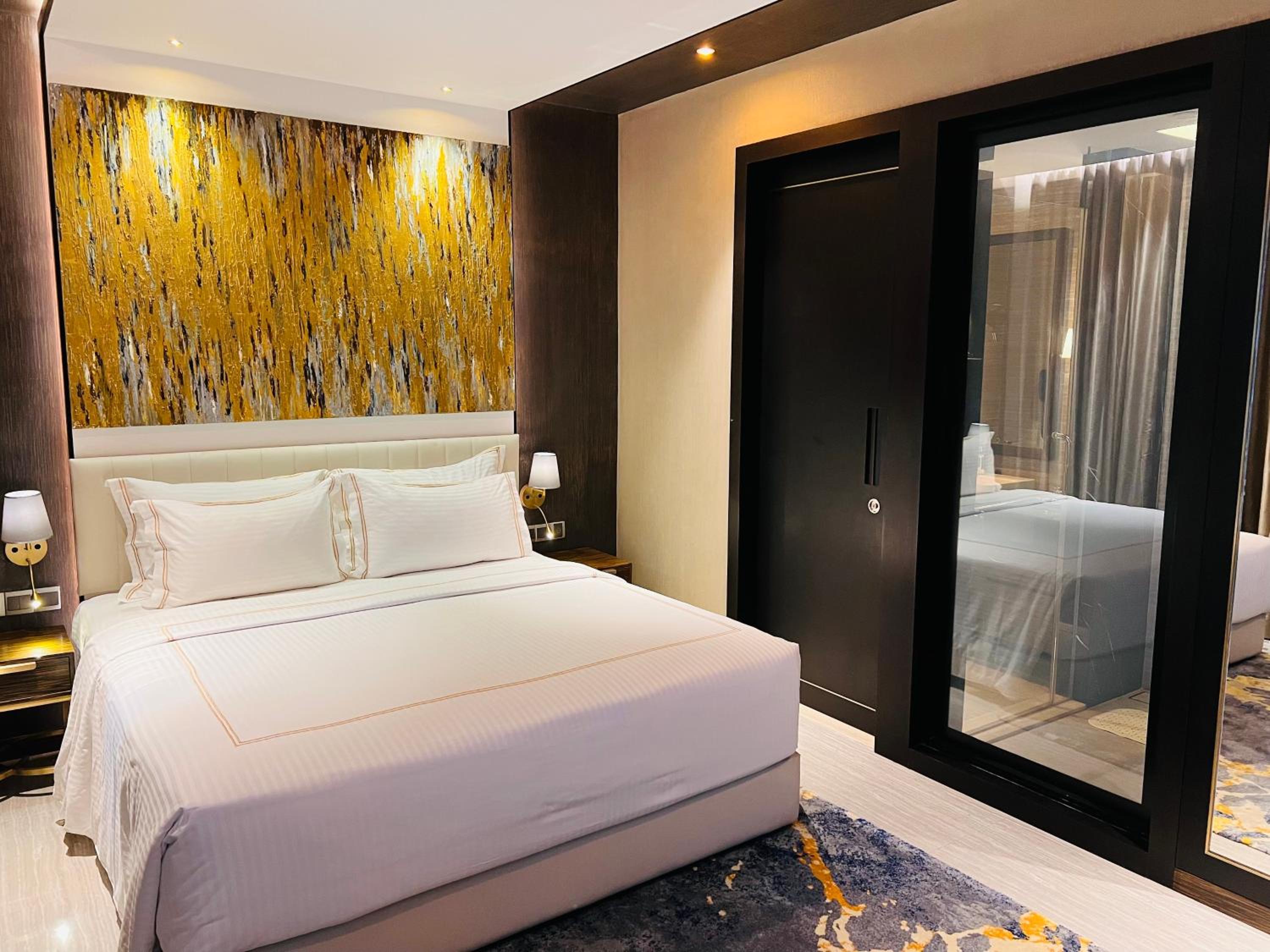 Deluxe Double Room - Photo 4