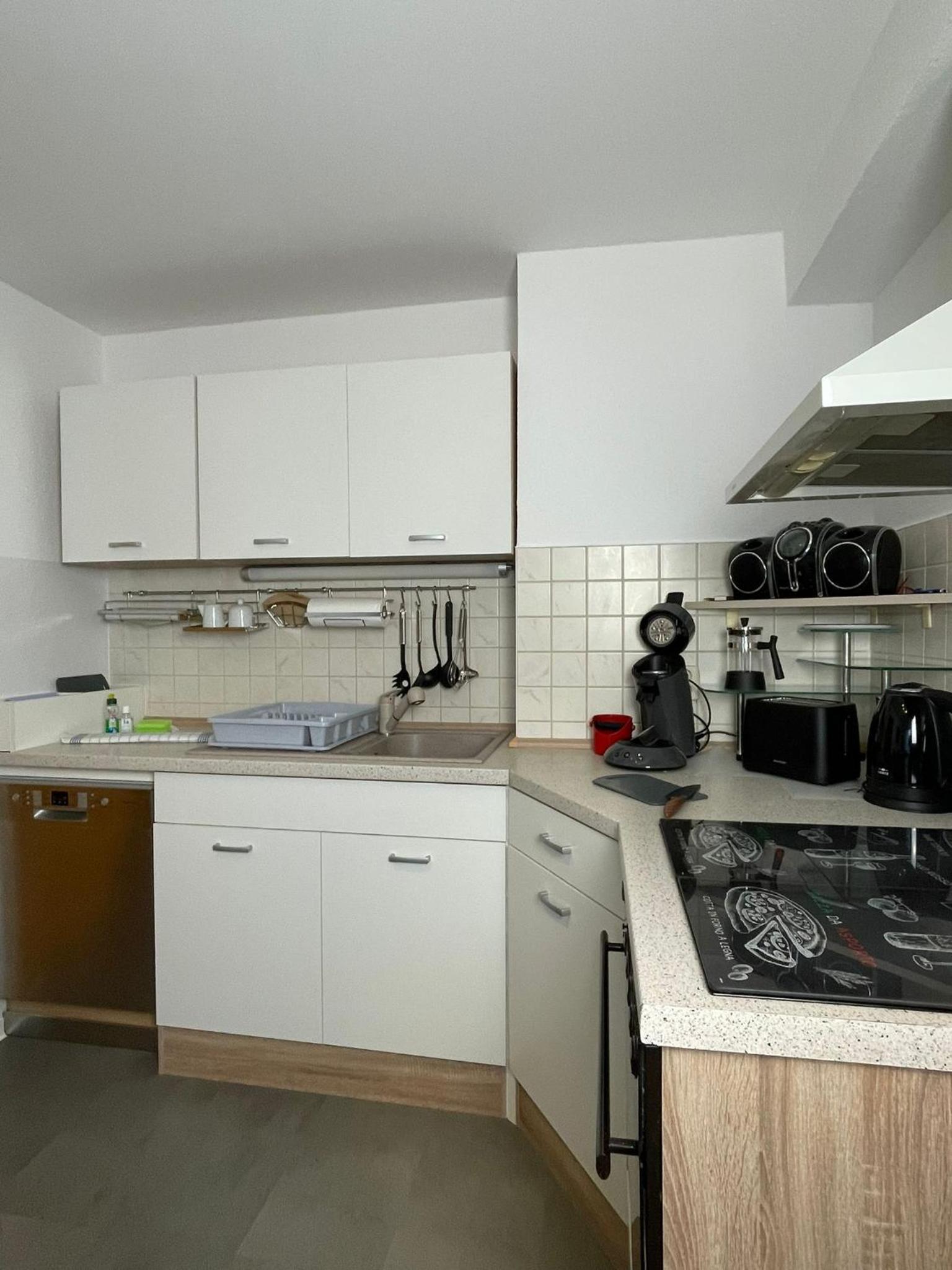 One-Bedroom Apartment photo 3