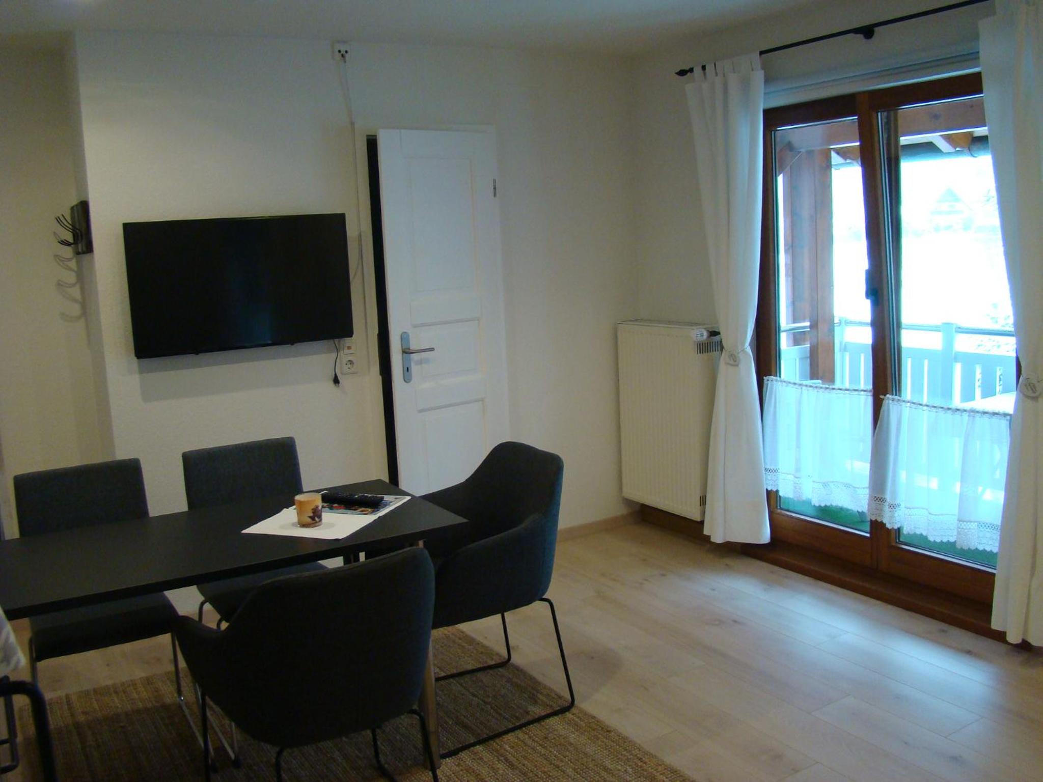 One-Bedroom Apartment photo 3