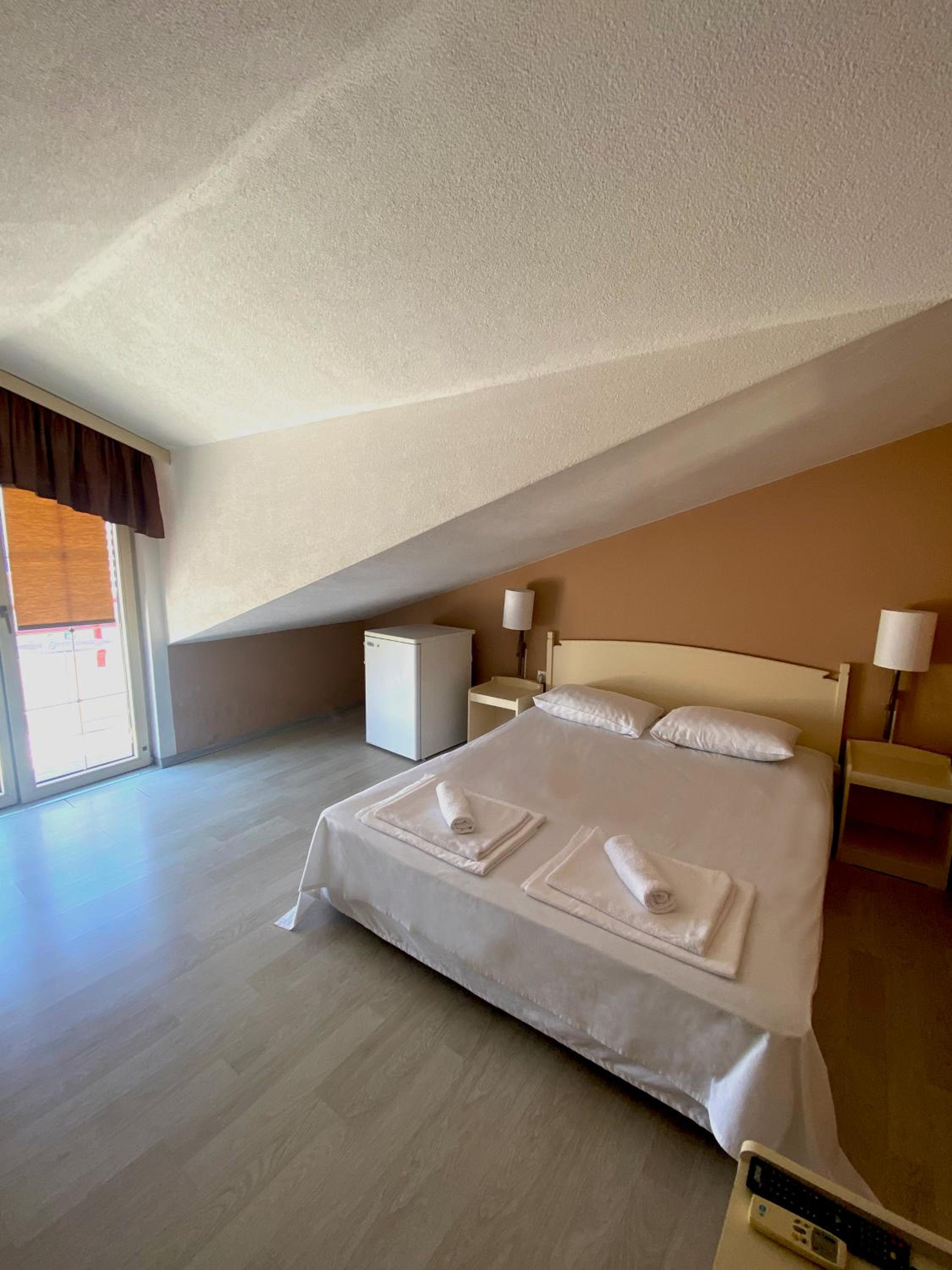 Comfort Triple Room with Sea View