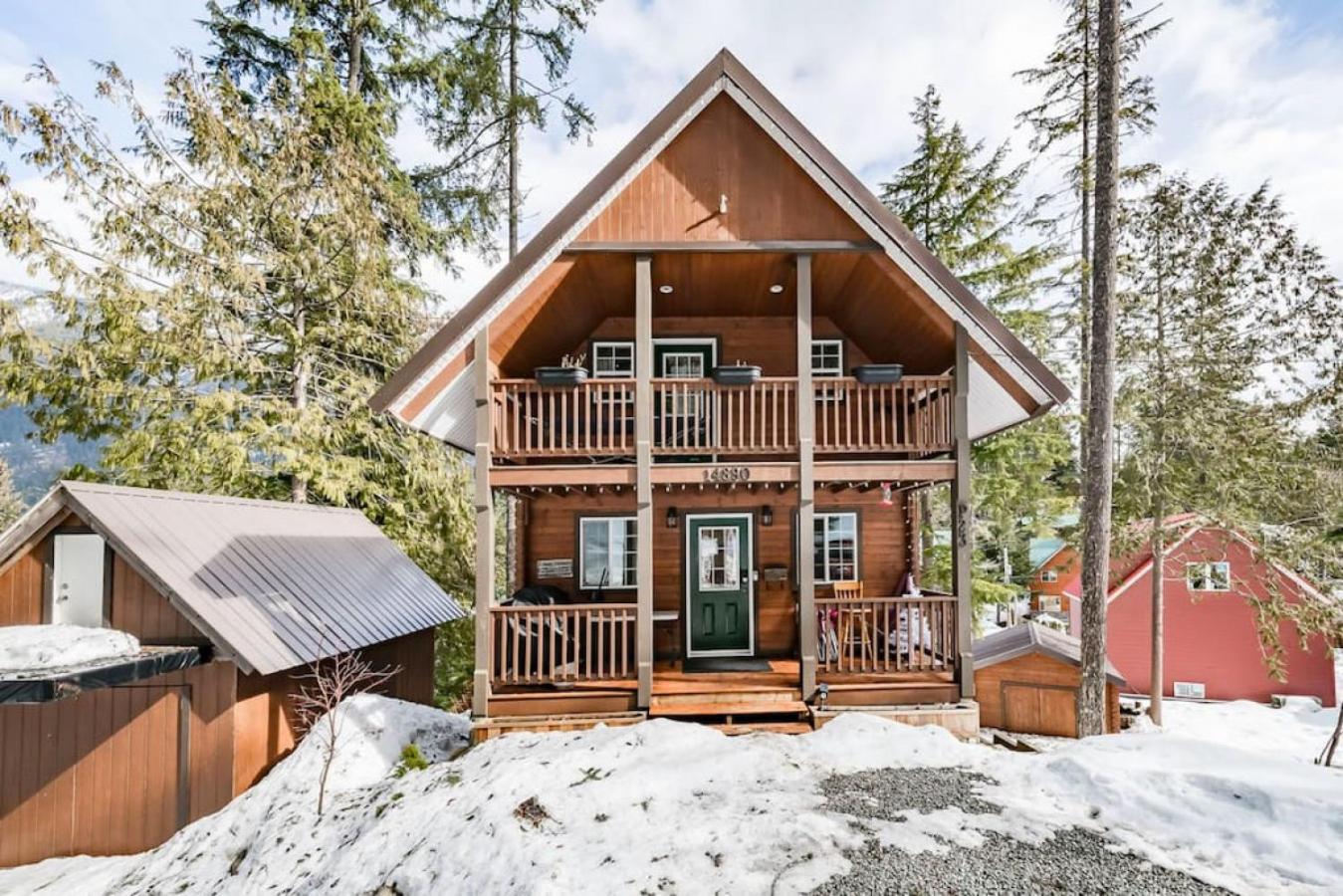 Four-Bedroom House photo 1