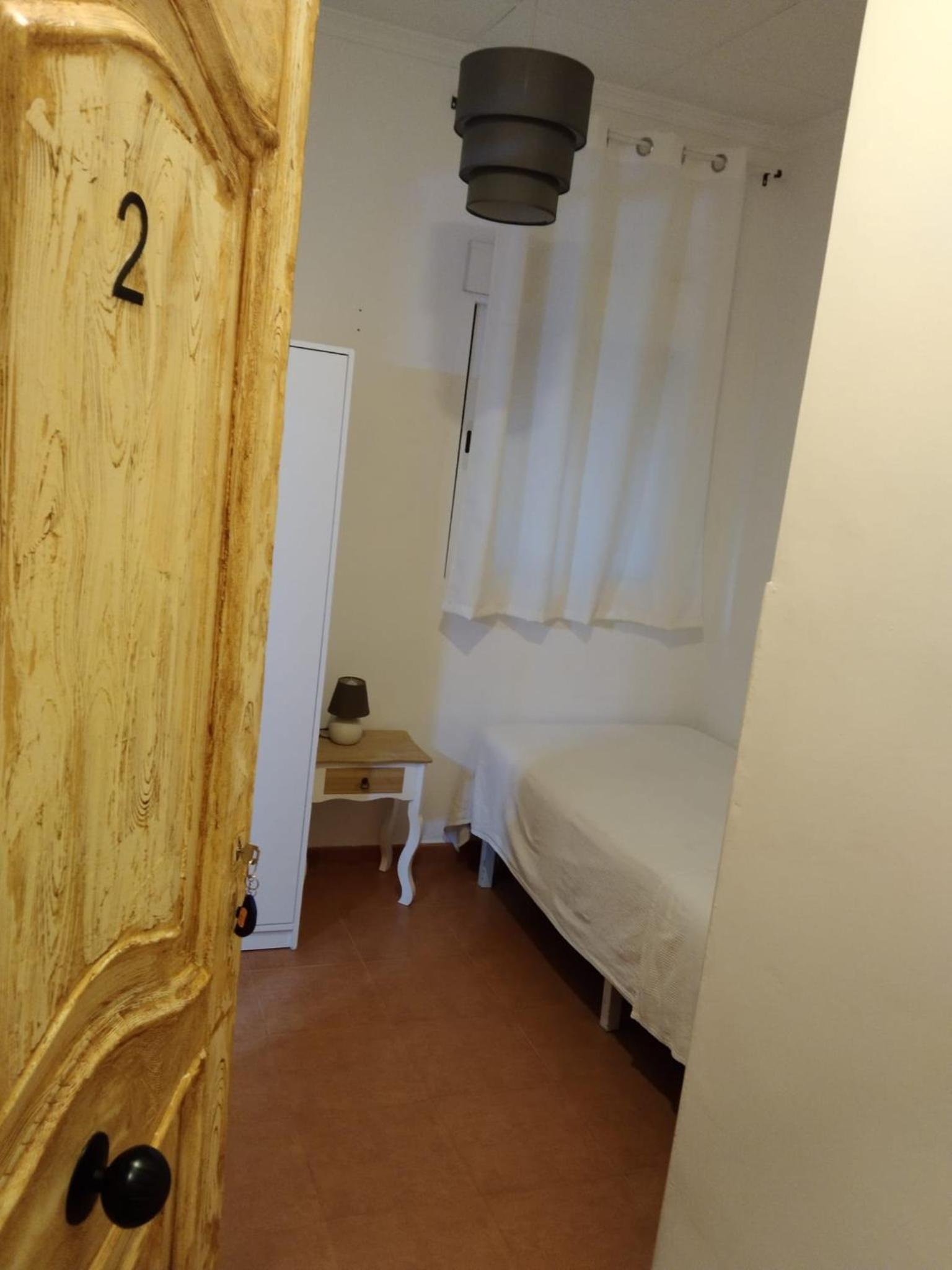 Economy Double Room photo 2