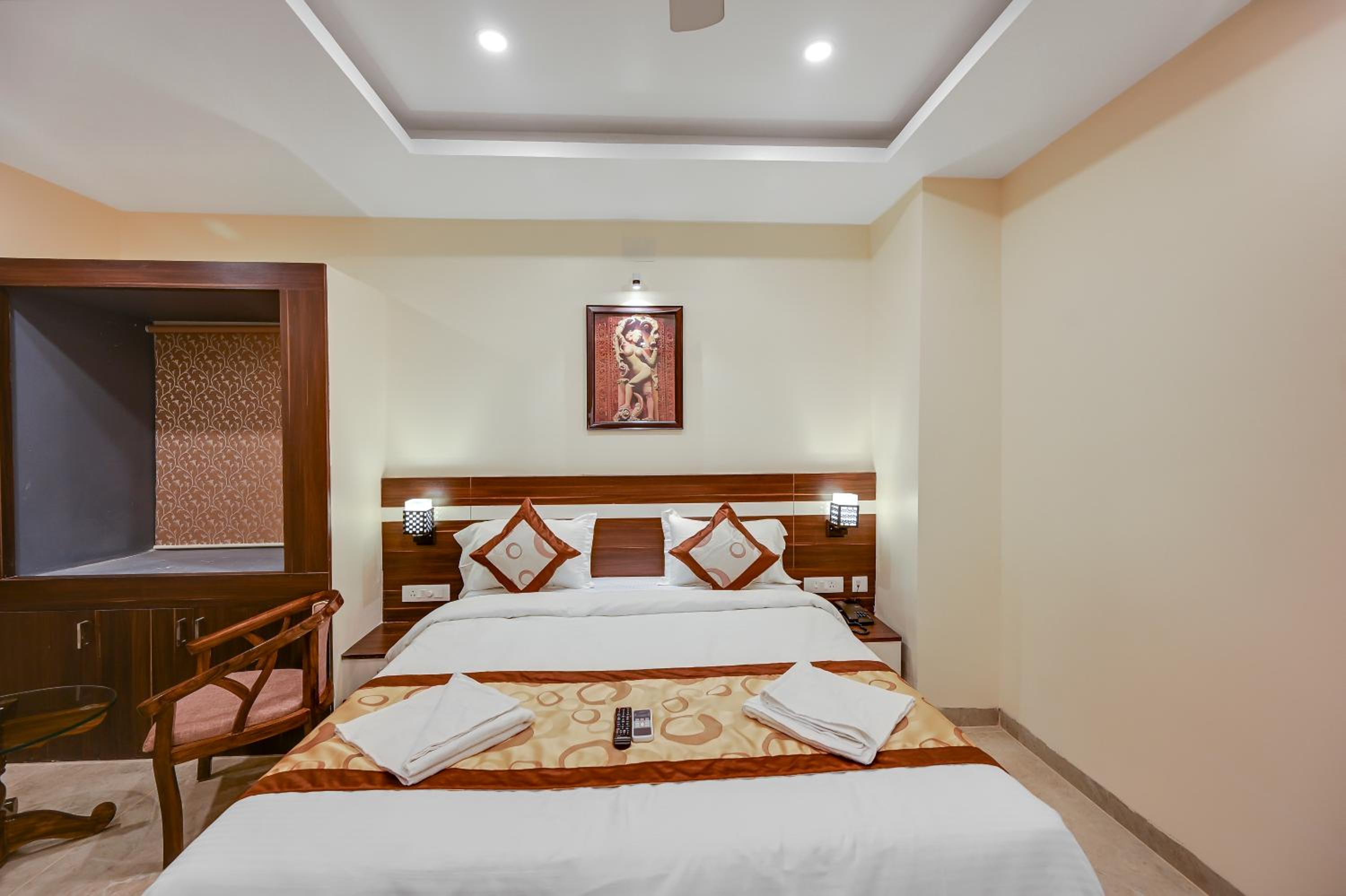 Deluxe Double or Twin Room