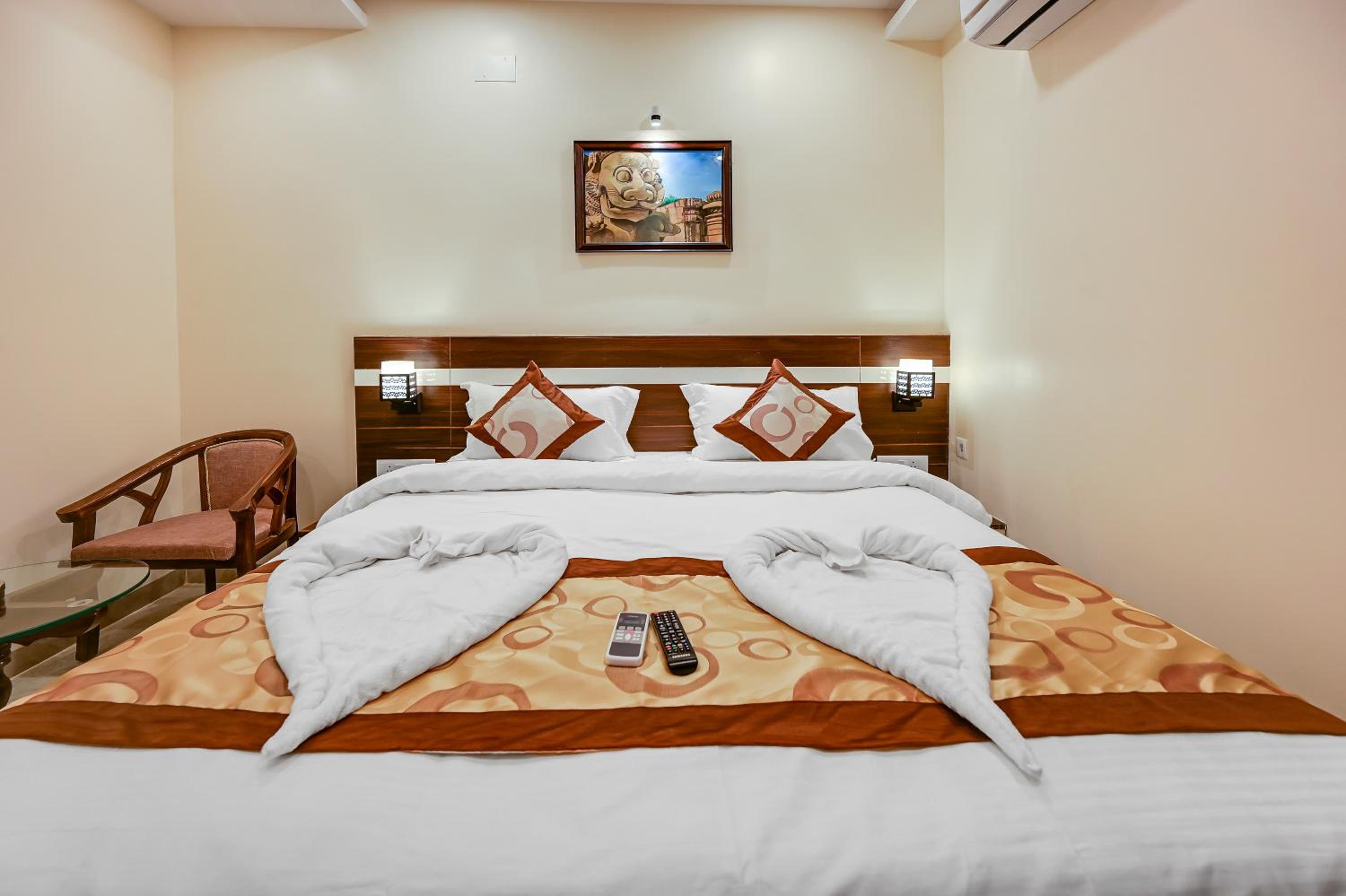 Deluxe Double or Twin Room, photo 7