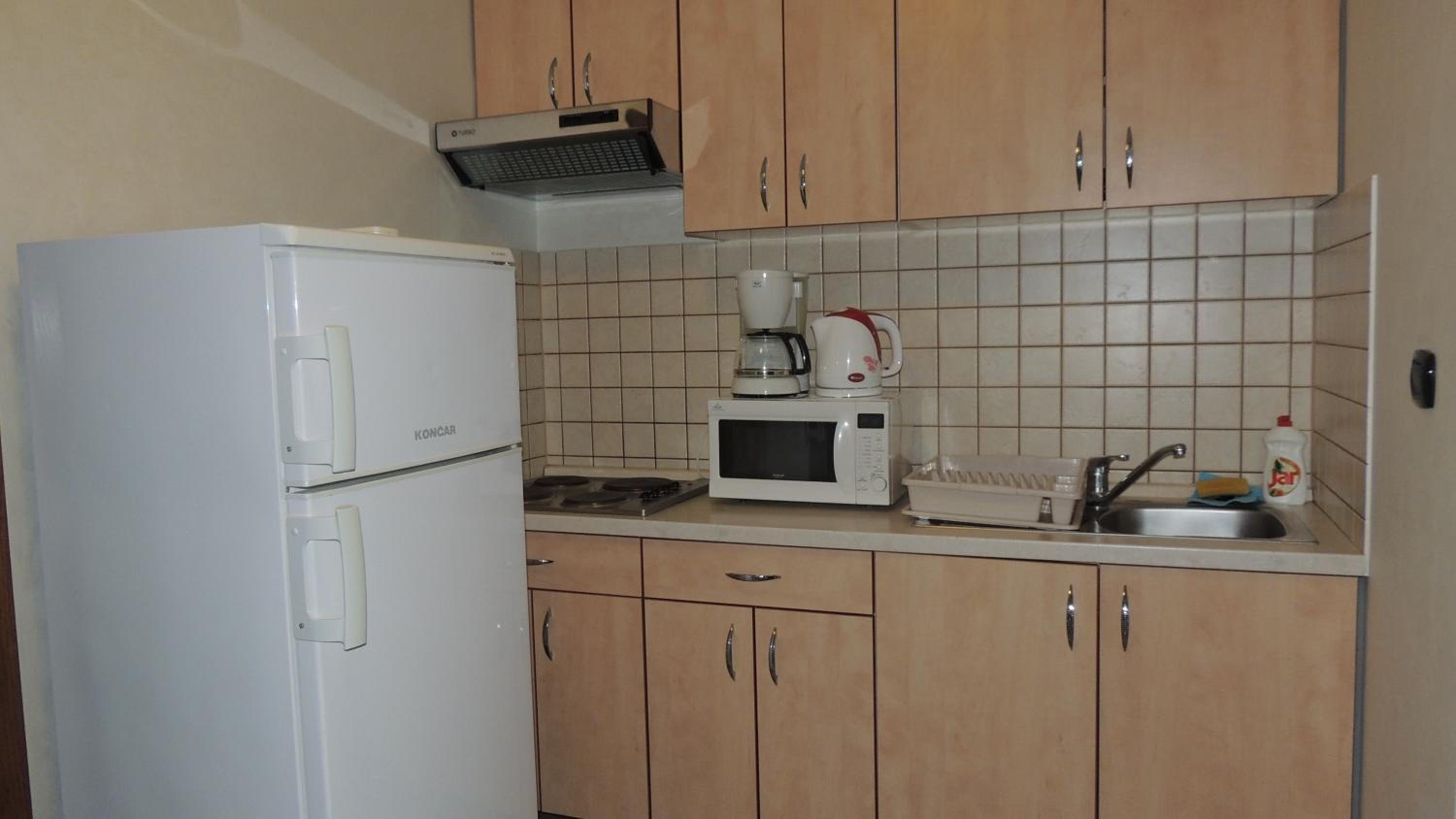 One-Bedroom Apartment - Photo 12
