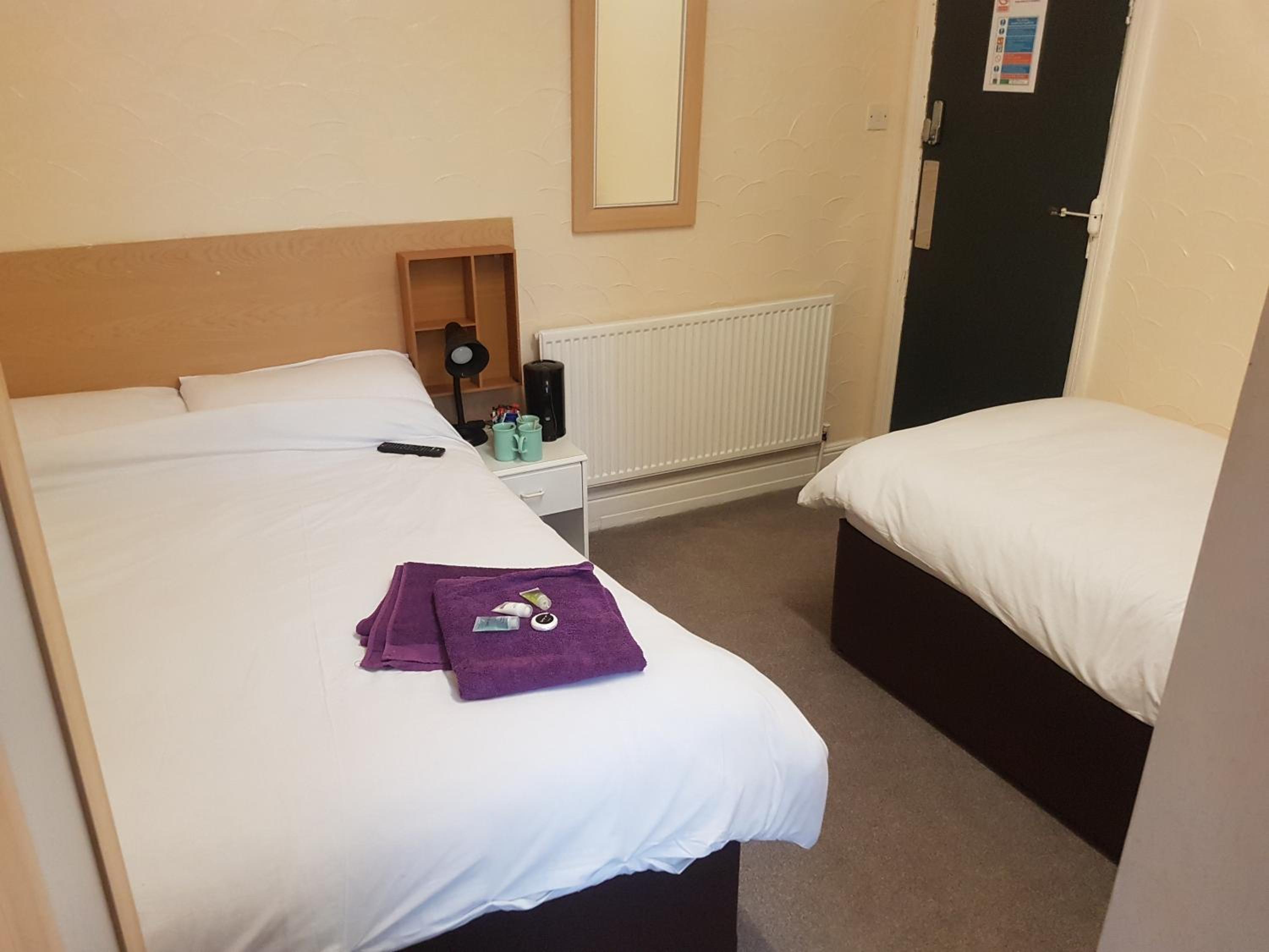 Triple Room with Private Bathroom