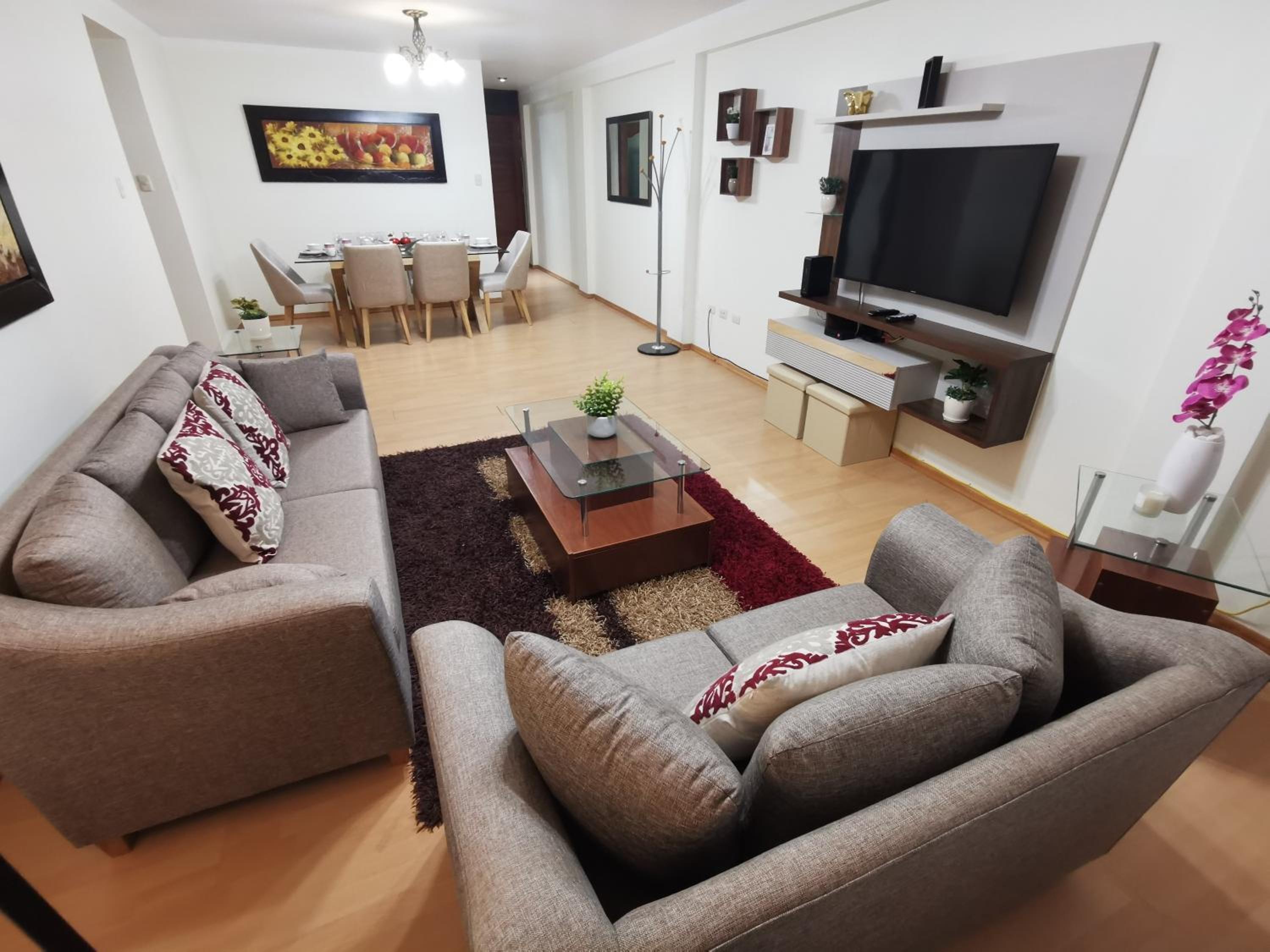 Three-Bedroom Apartment photo 1