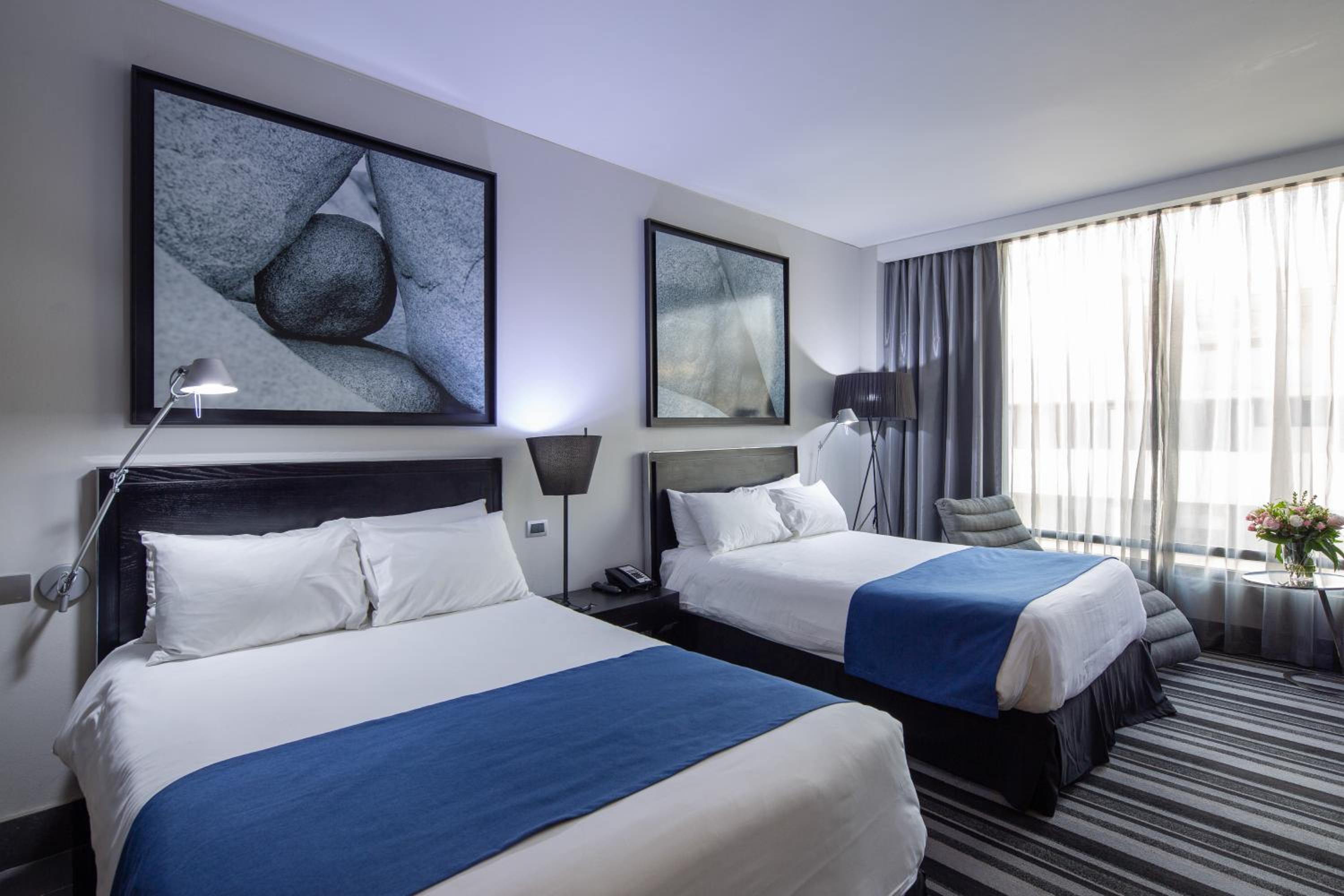 Double Room with Two Double Beds - Mobility Access/Non-Smoking photo 1