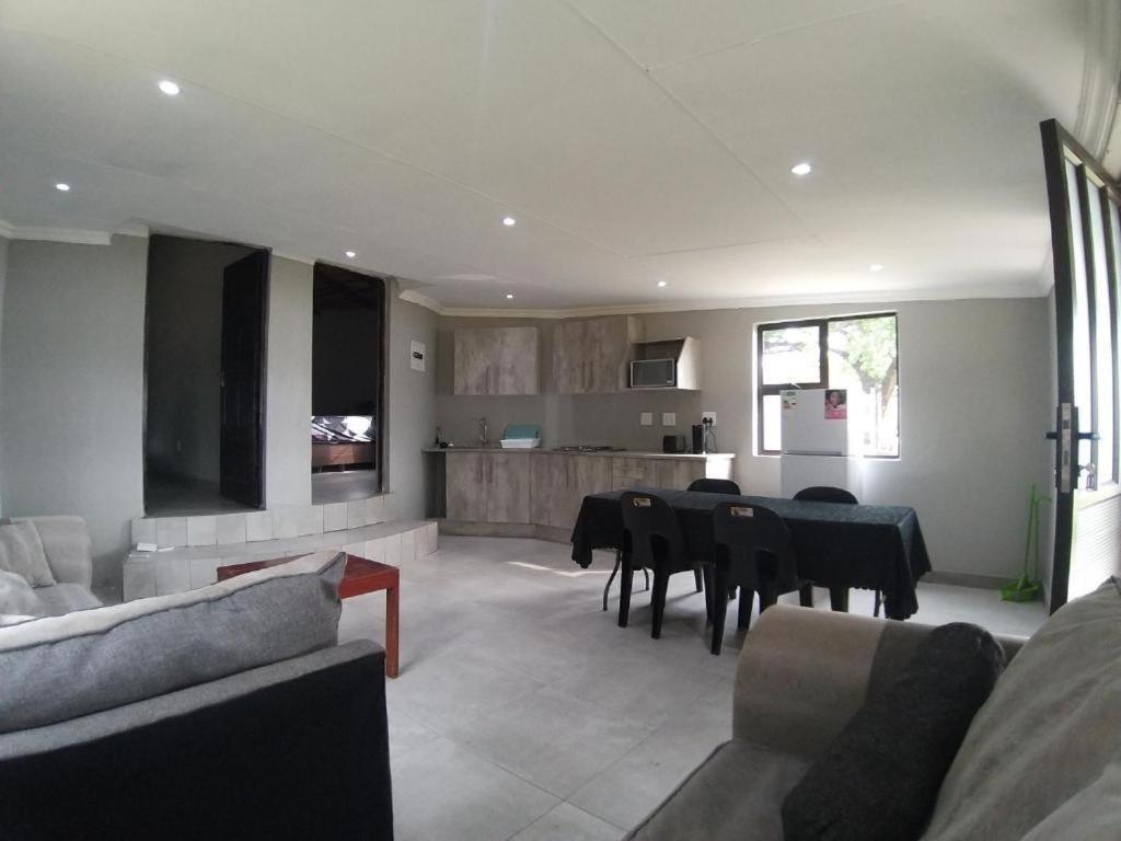 Two-Bedroom Chalet - Photo 3