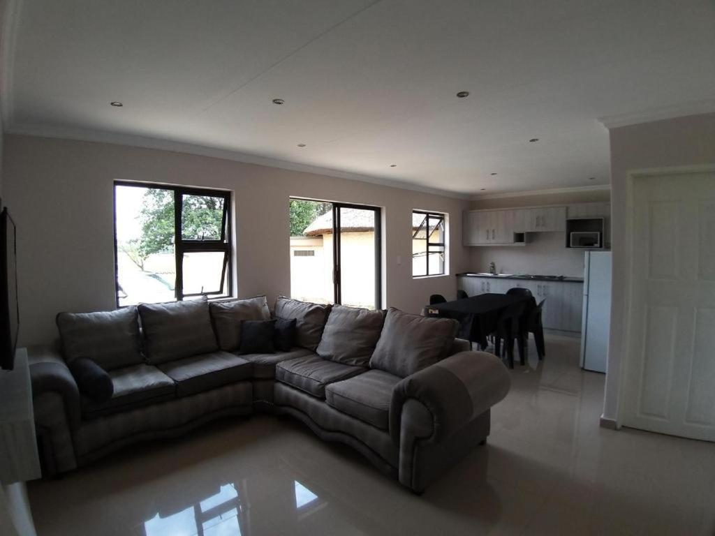 Three-Bedroom Chalet - Photo 7