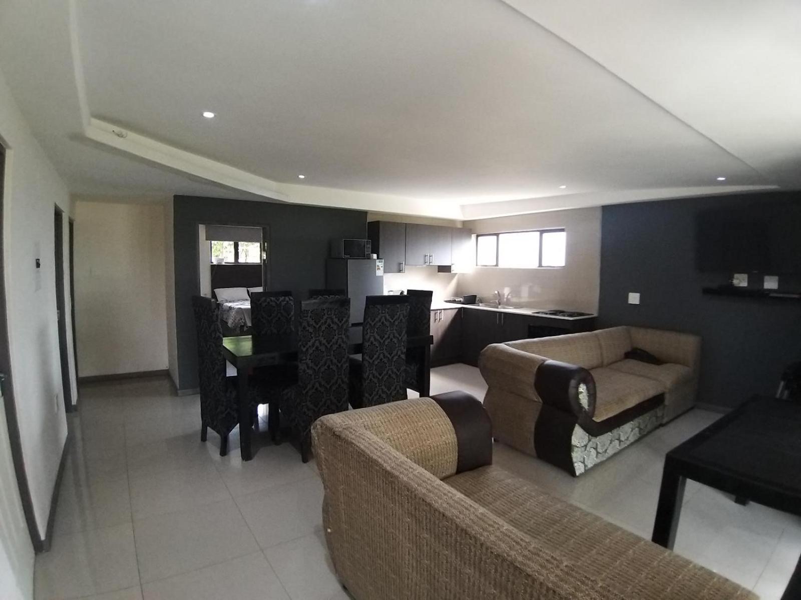 Superior Chalet - Photo 2