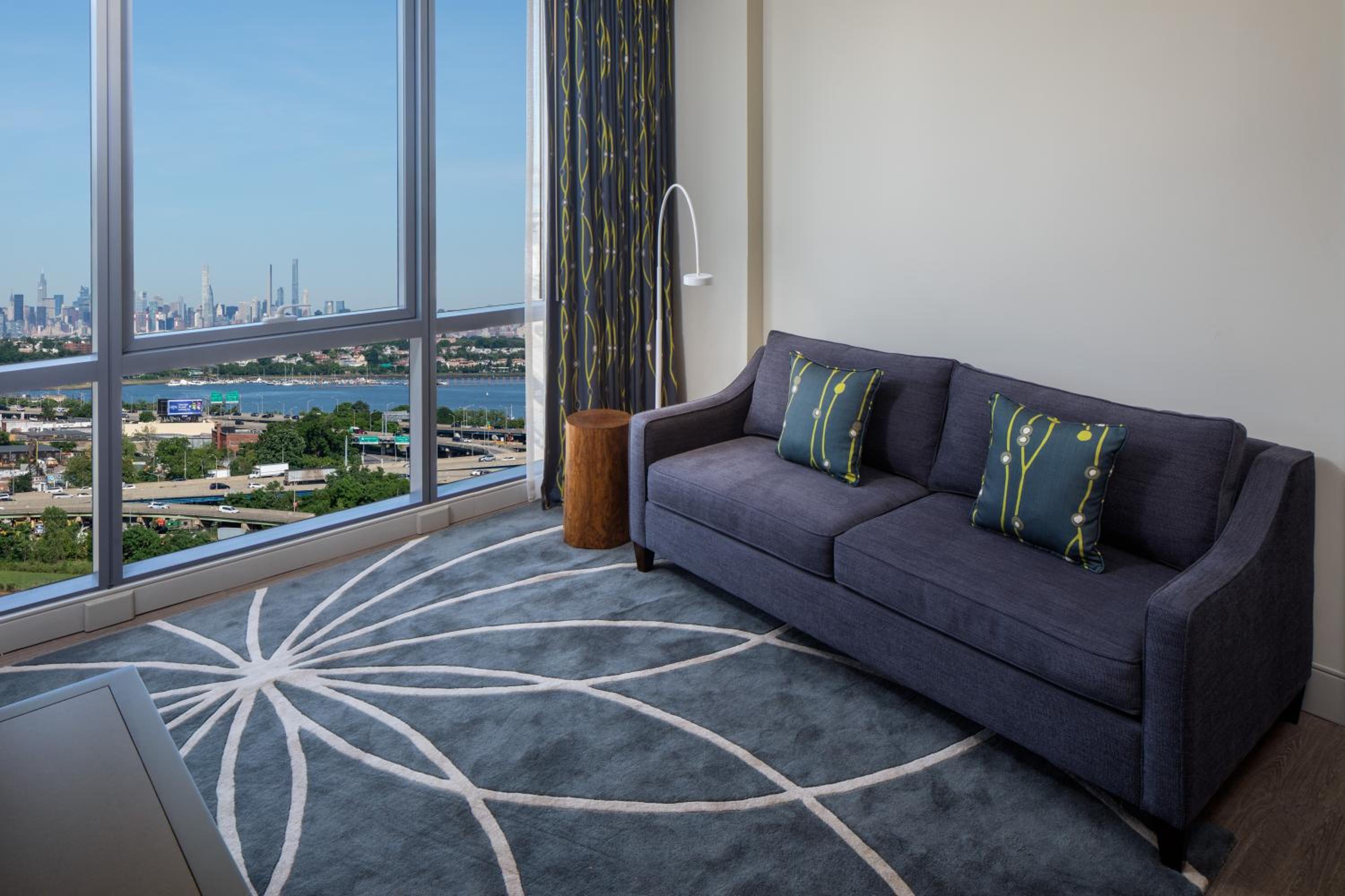 One-Bedroom Suite with Sofa Bed - Photo 7