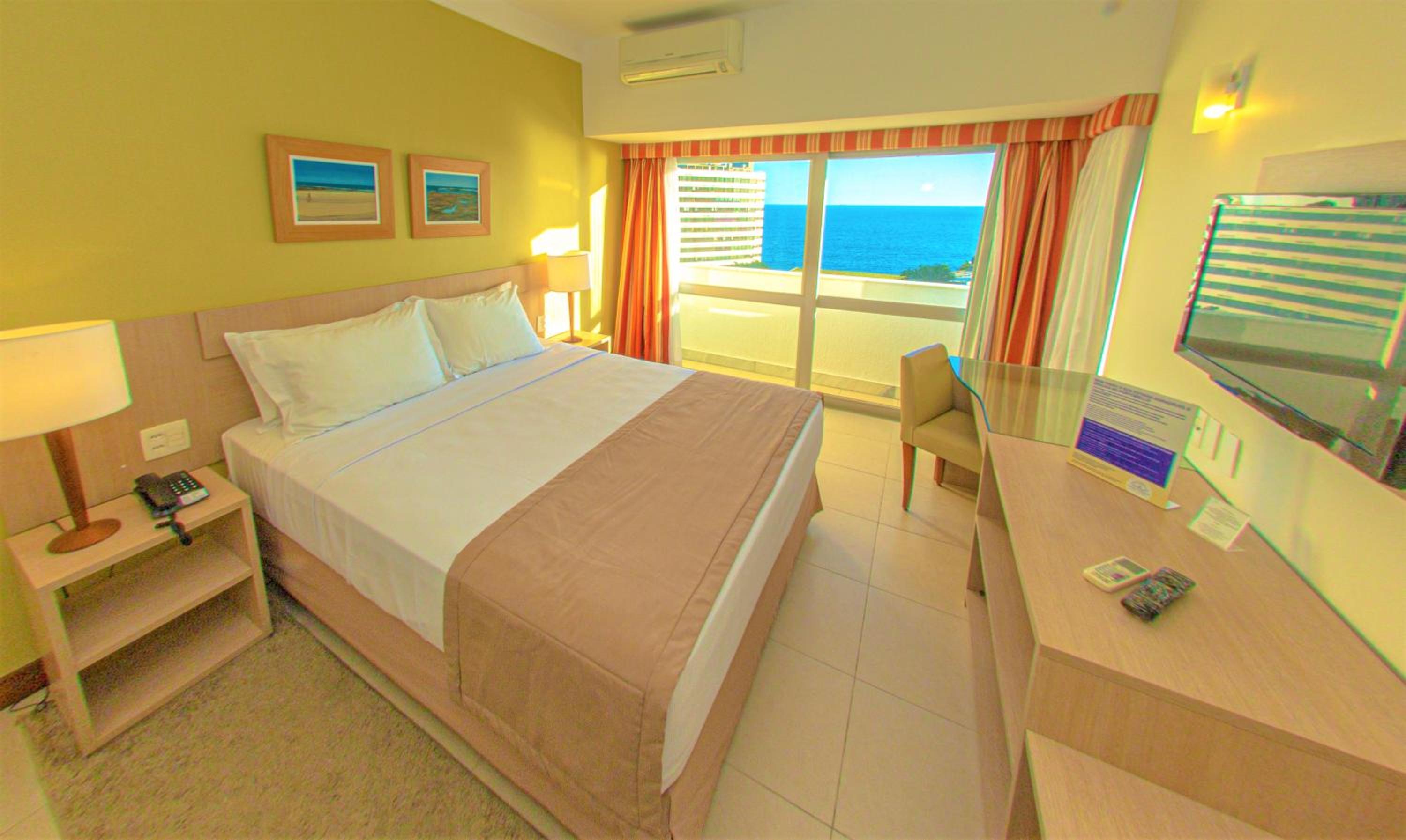 Executive Suite - Photo 6