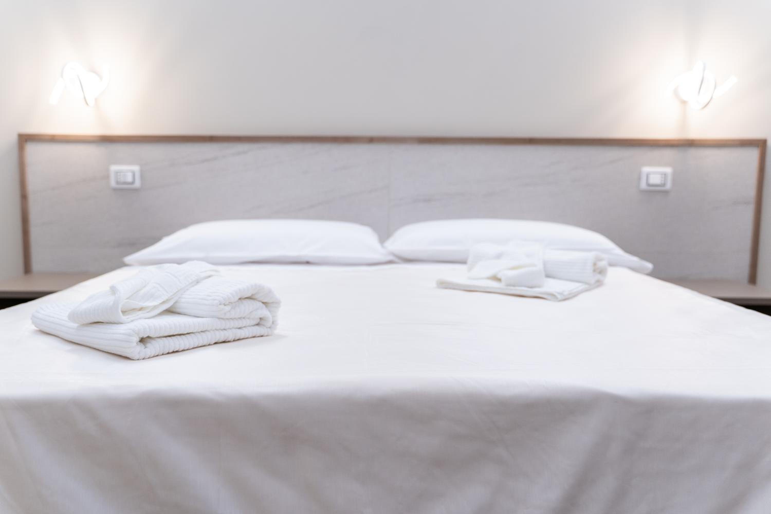 Deluxe Triple Room photo 3