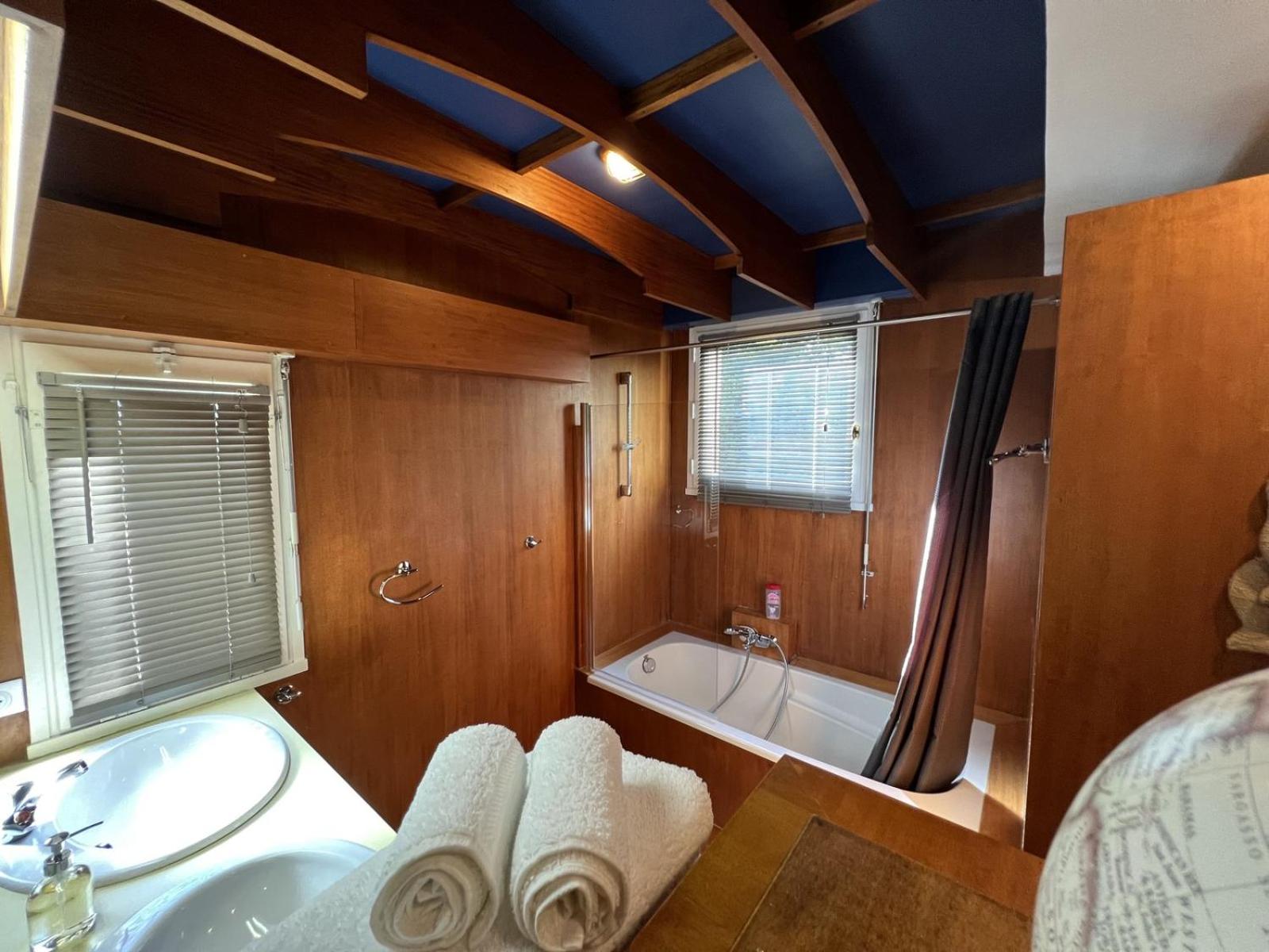 Family Suite - Photo 5