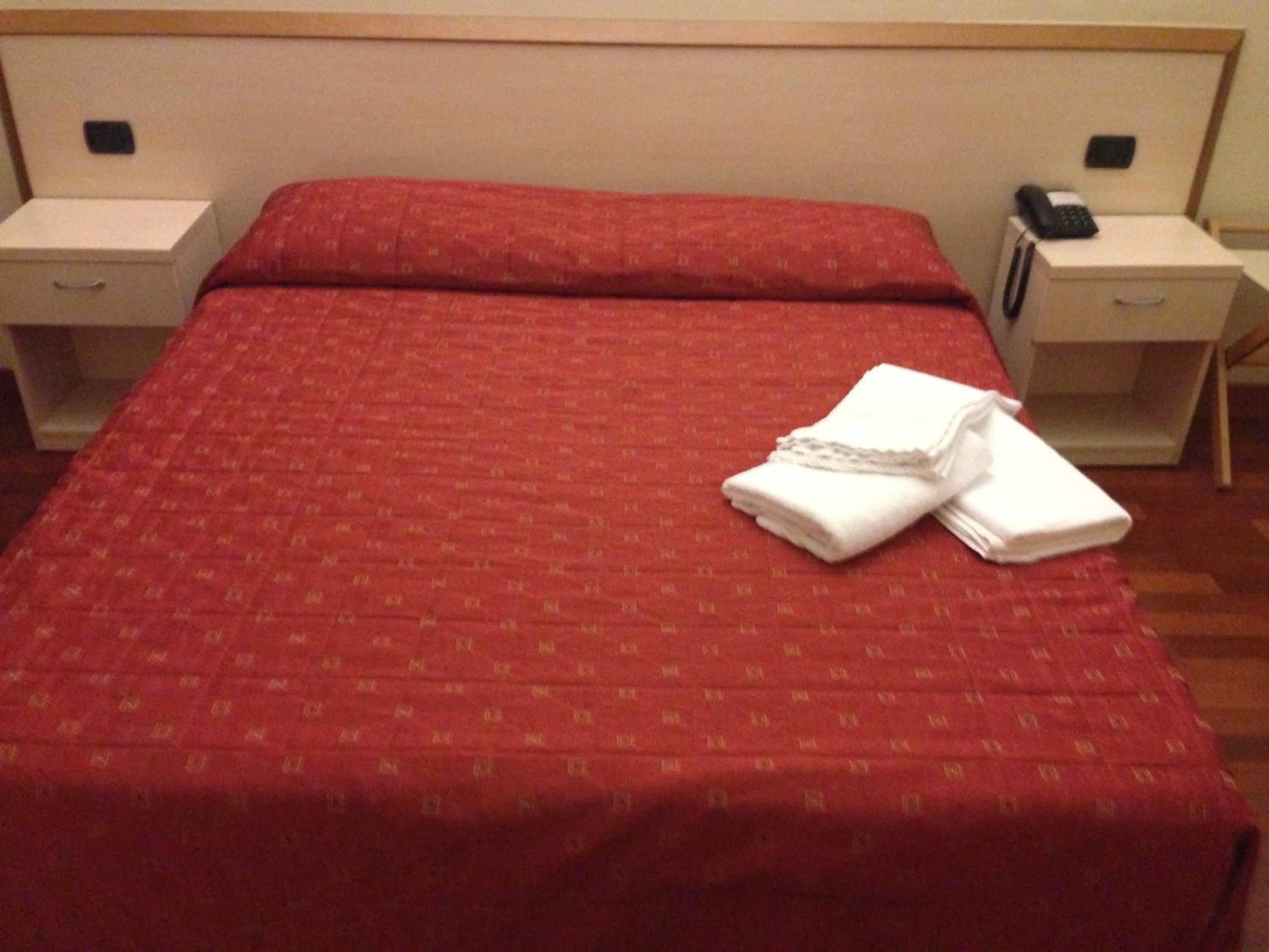 Standard Double Room with Mountain View - Photo 3