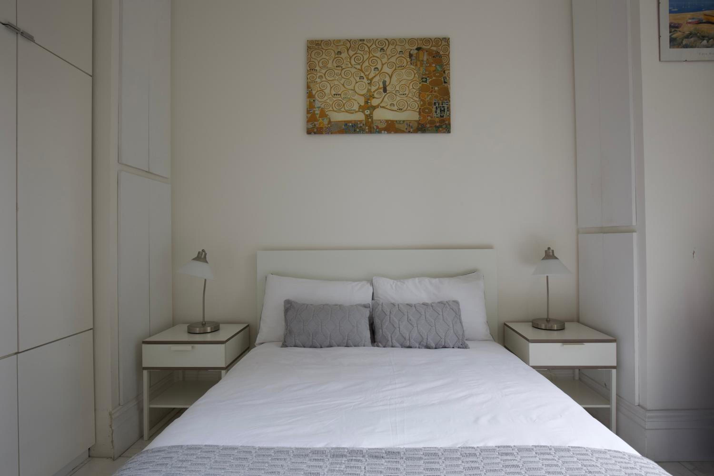 Two-Bedroom Apartment photo 2
