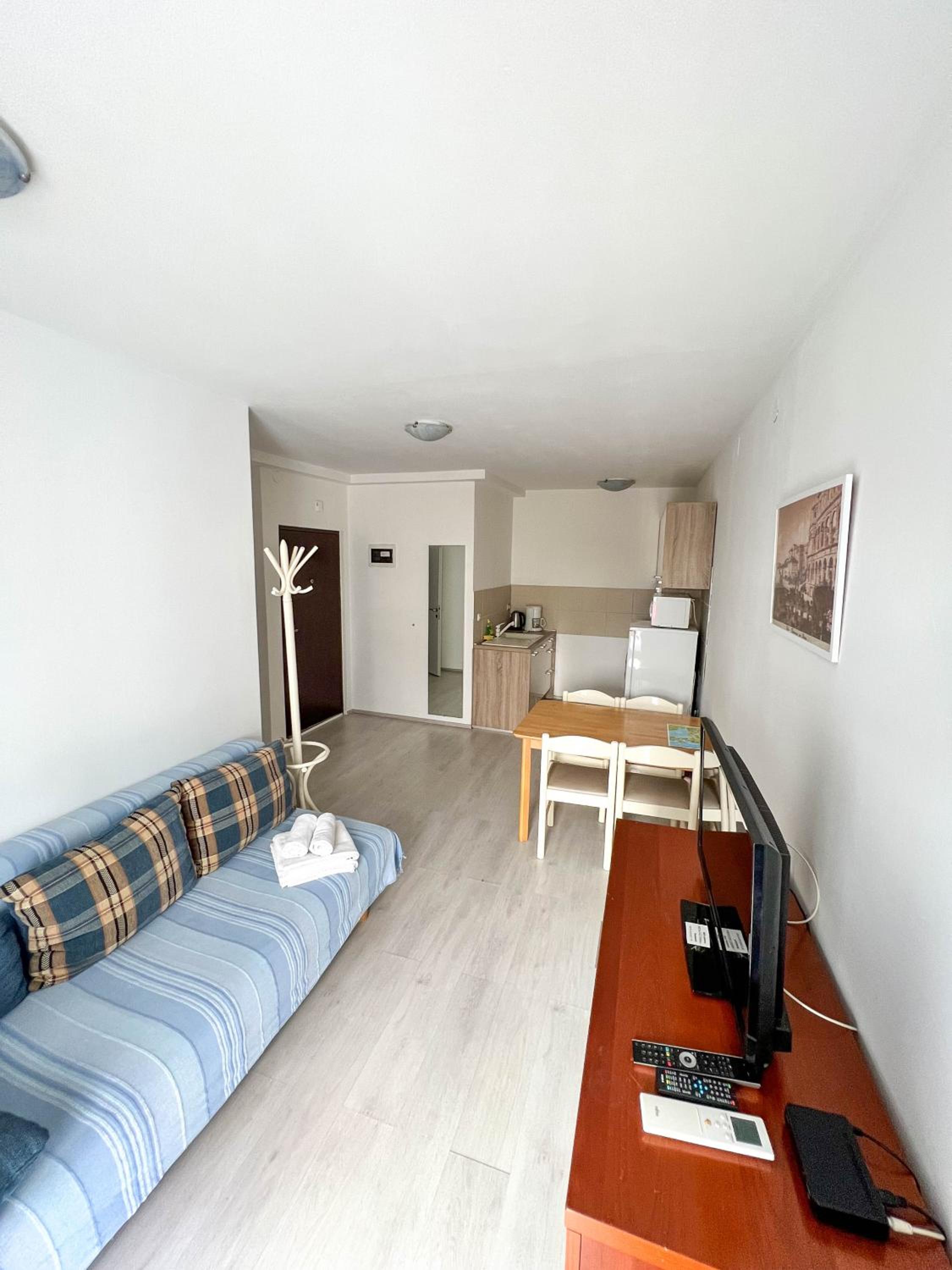 Apartment with Balcony - Photo 1