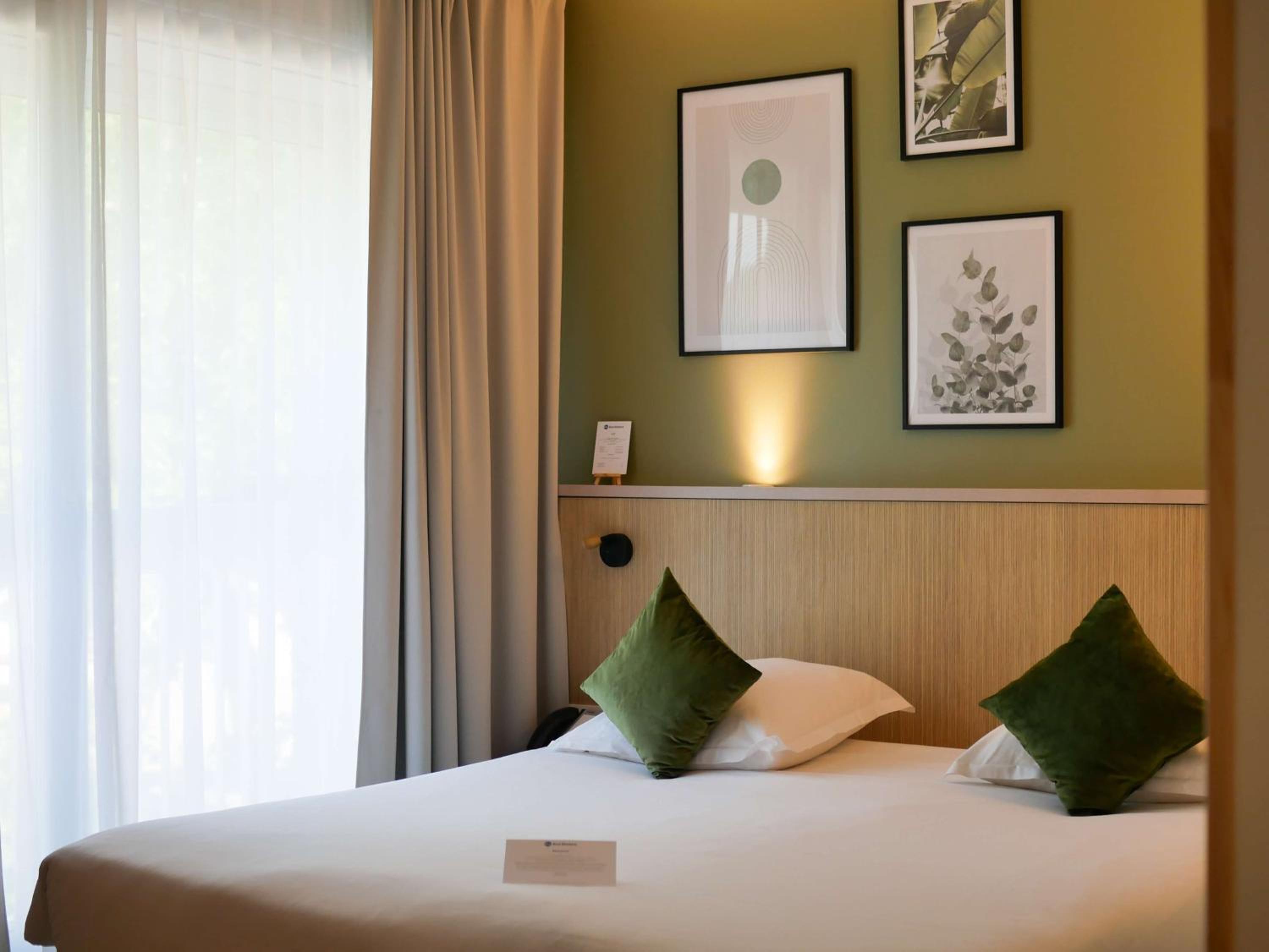 Standard Double Room - Non-Smoking - Photo 1