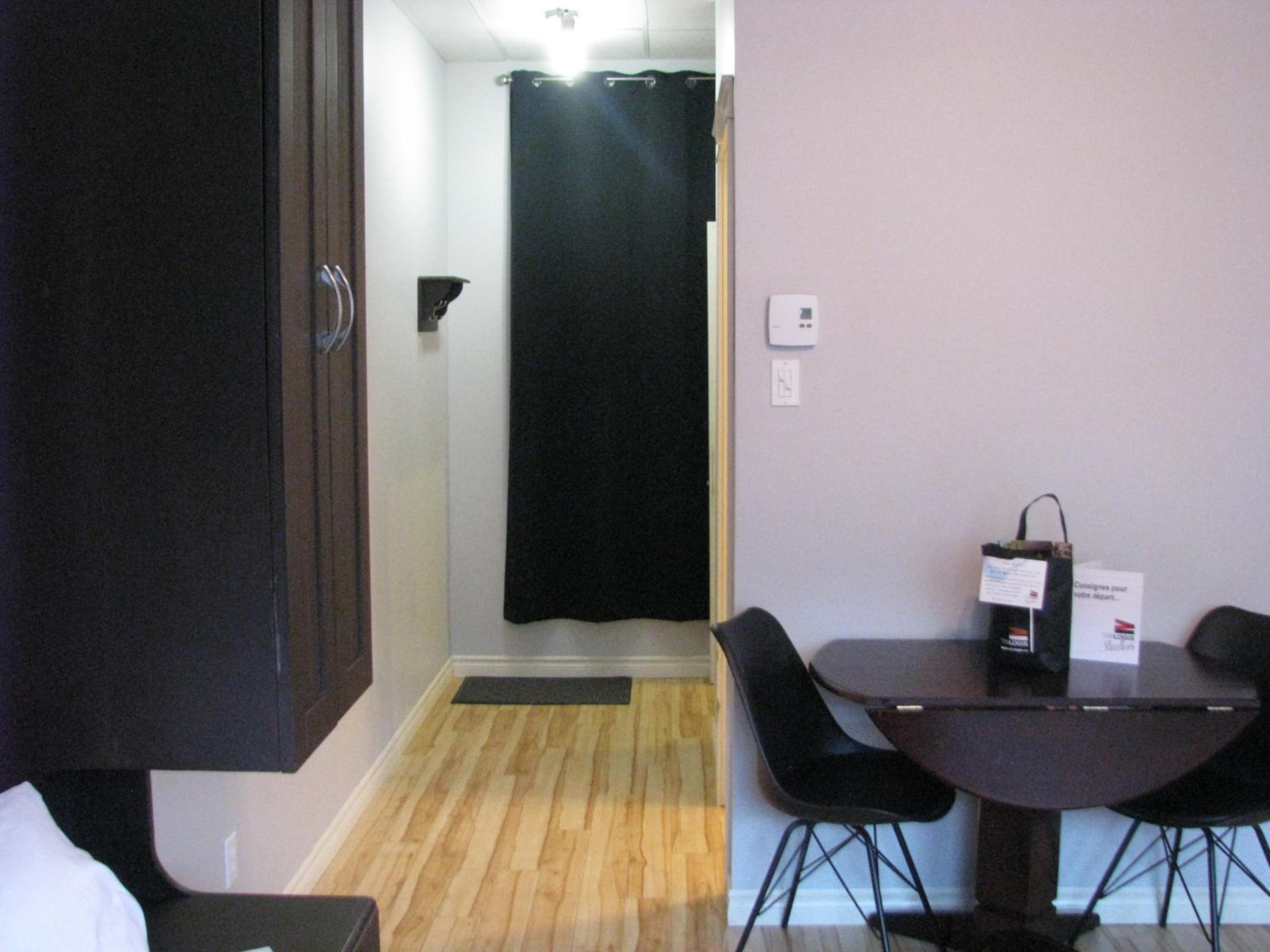 Loft - Photo 2