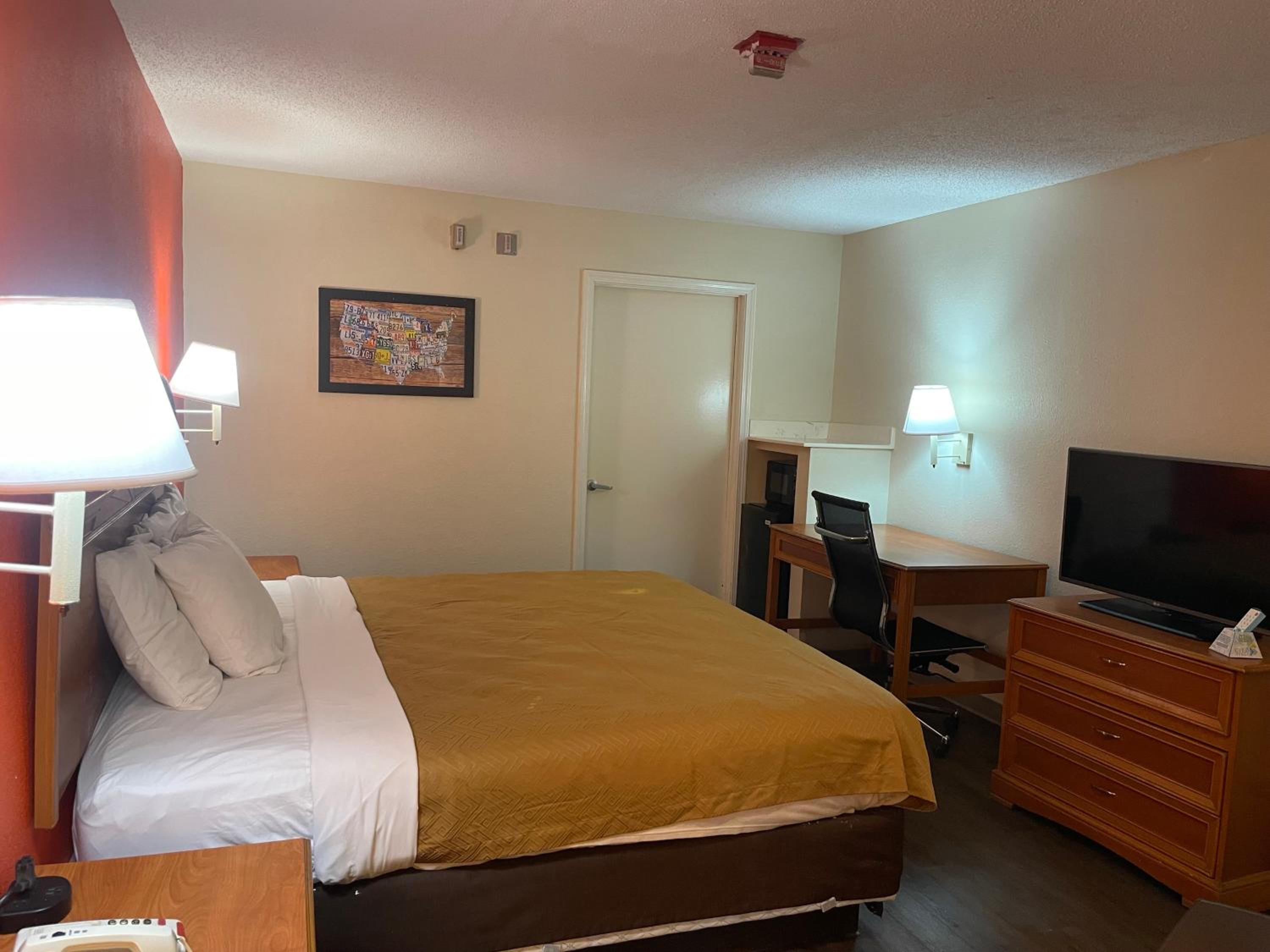 Single Room photo 2