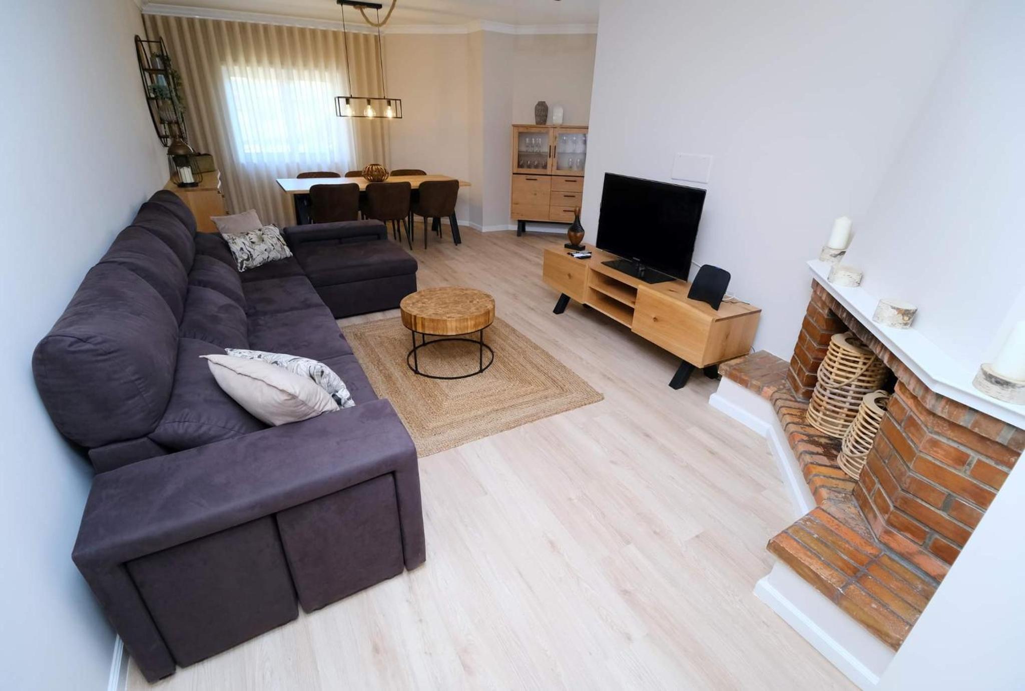 Three-Bedroom Apartment - Photo 12