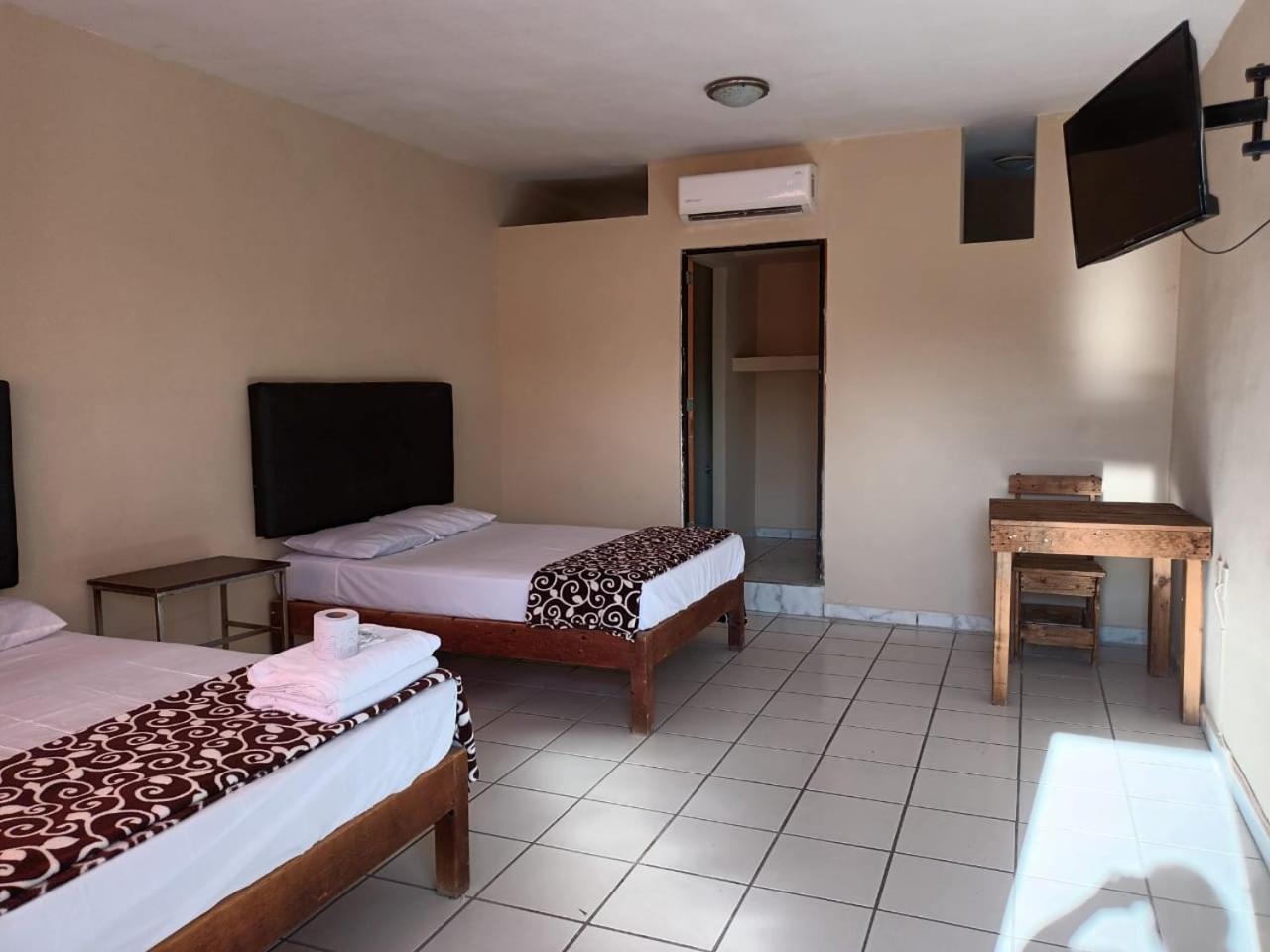 Twin Room photo 1