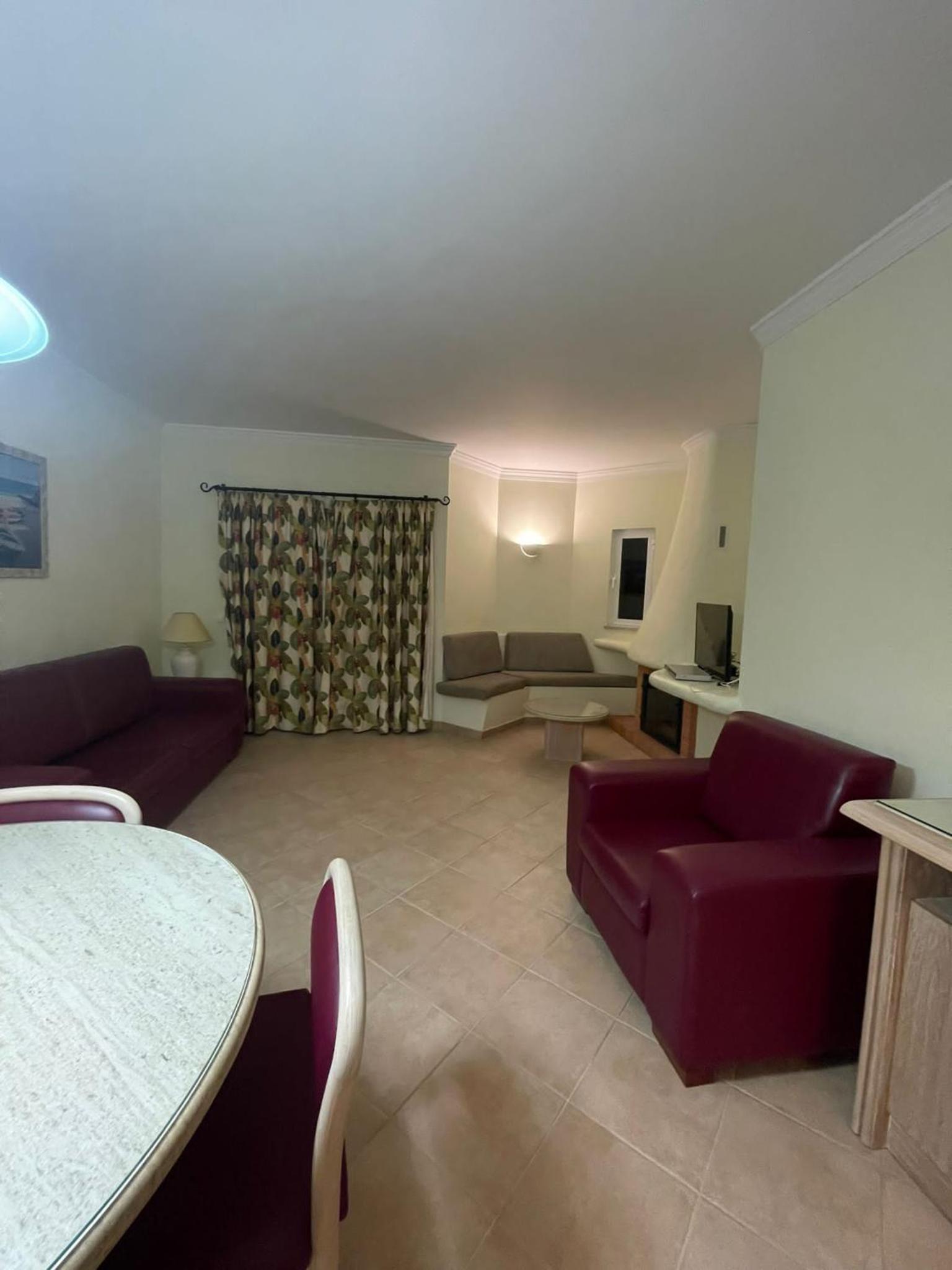 Two-Bedroom House - Photo 10