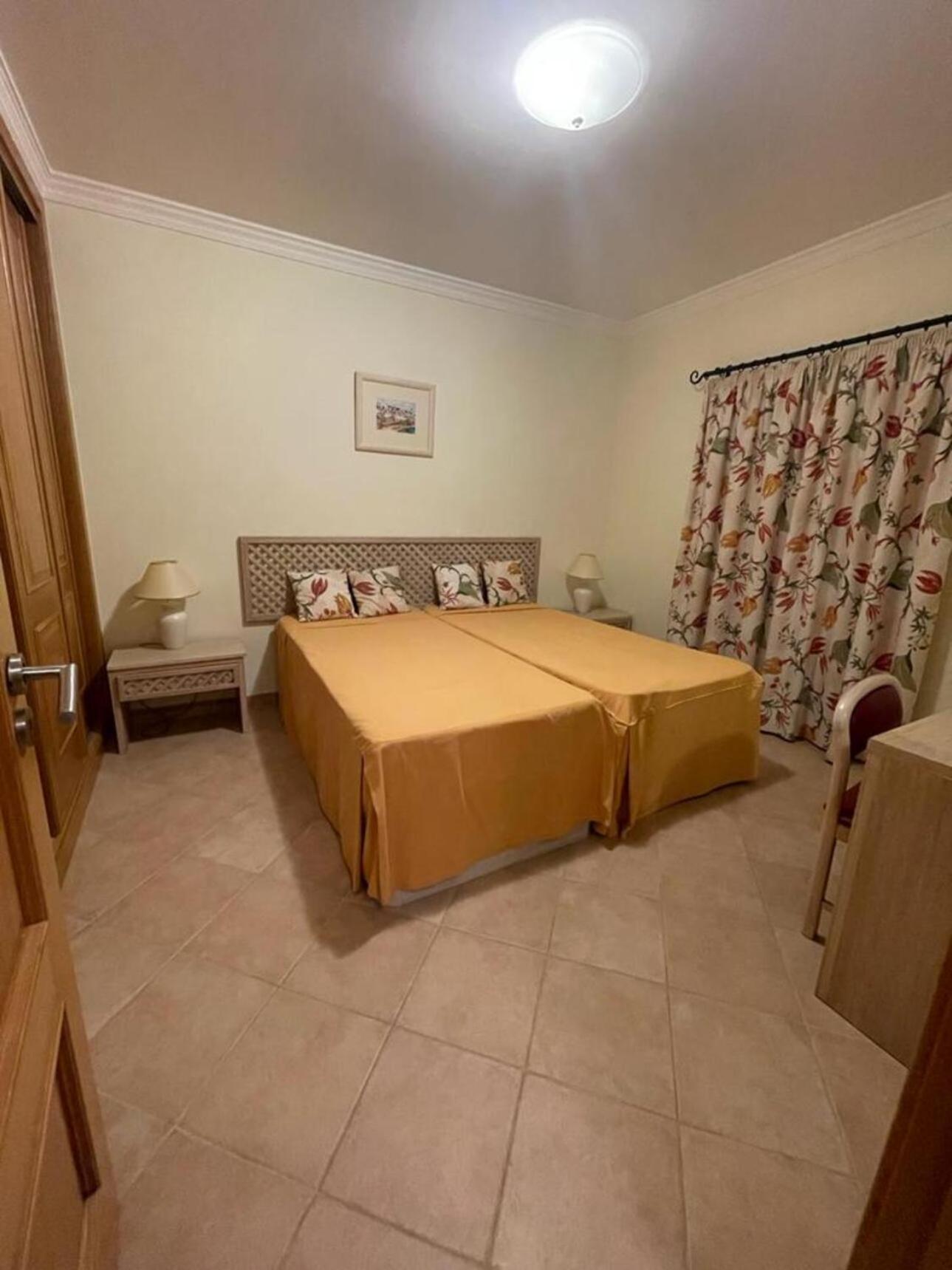 Two-Bedroom House - Photo 11