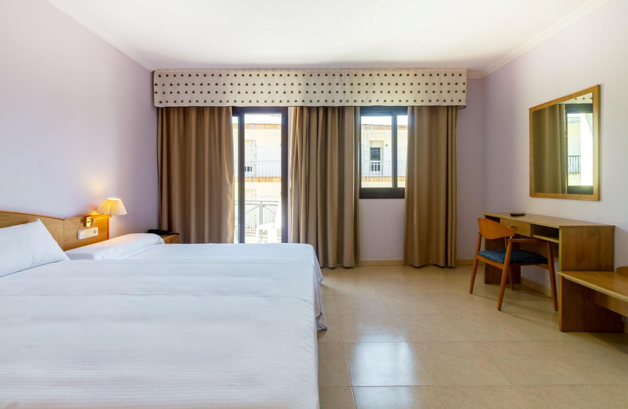 Habitación Doble con Cama Supletoria