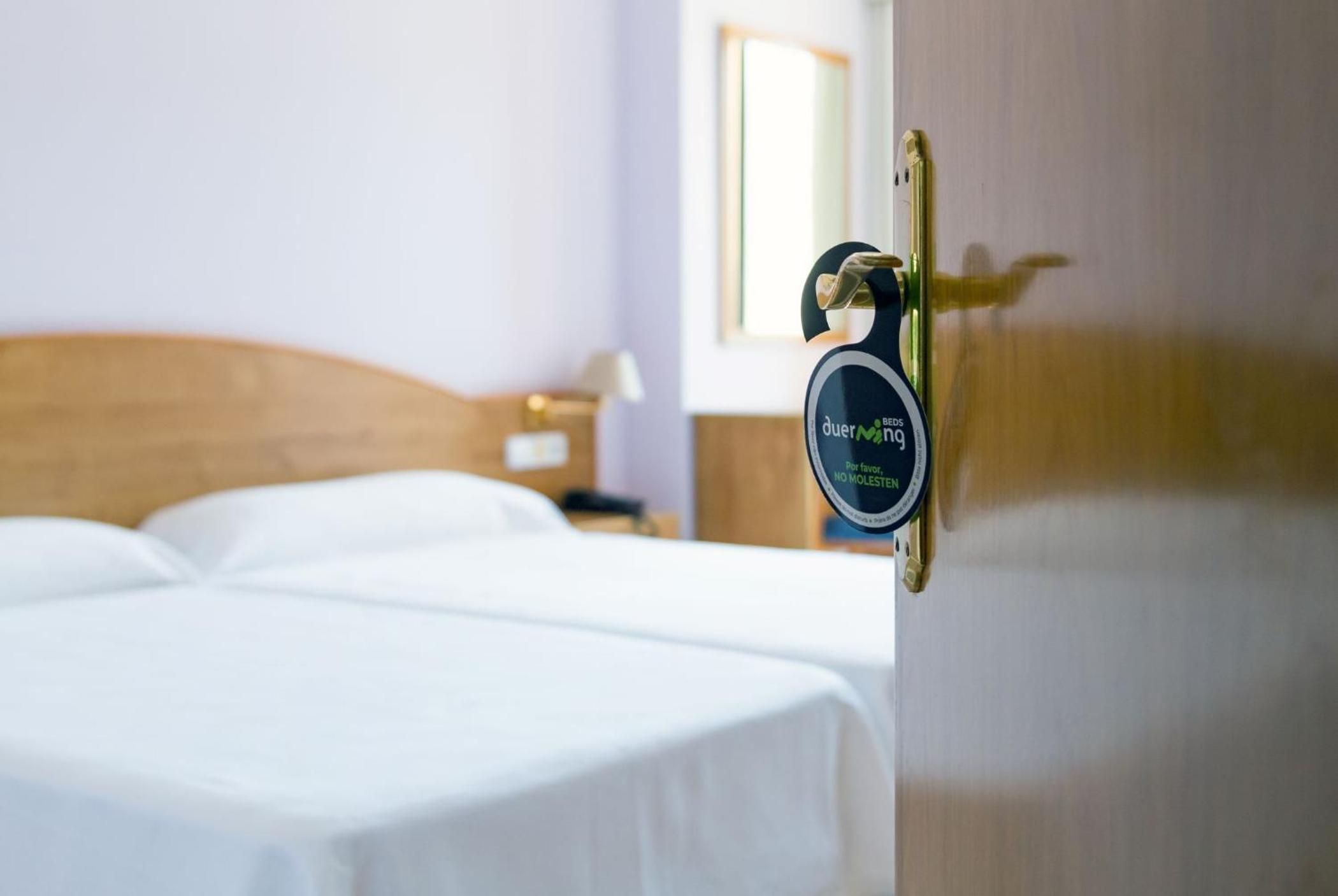 Double or Twin Room - Photo 1