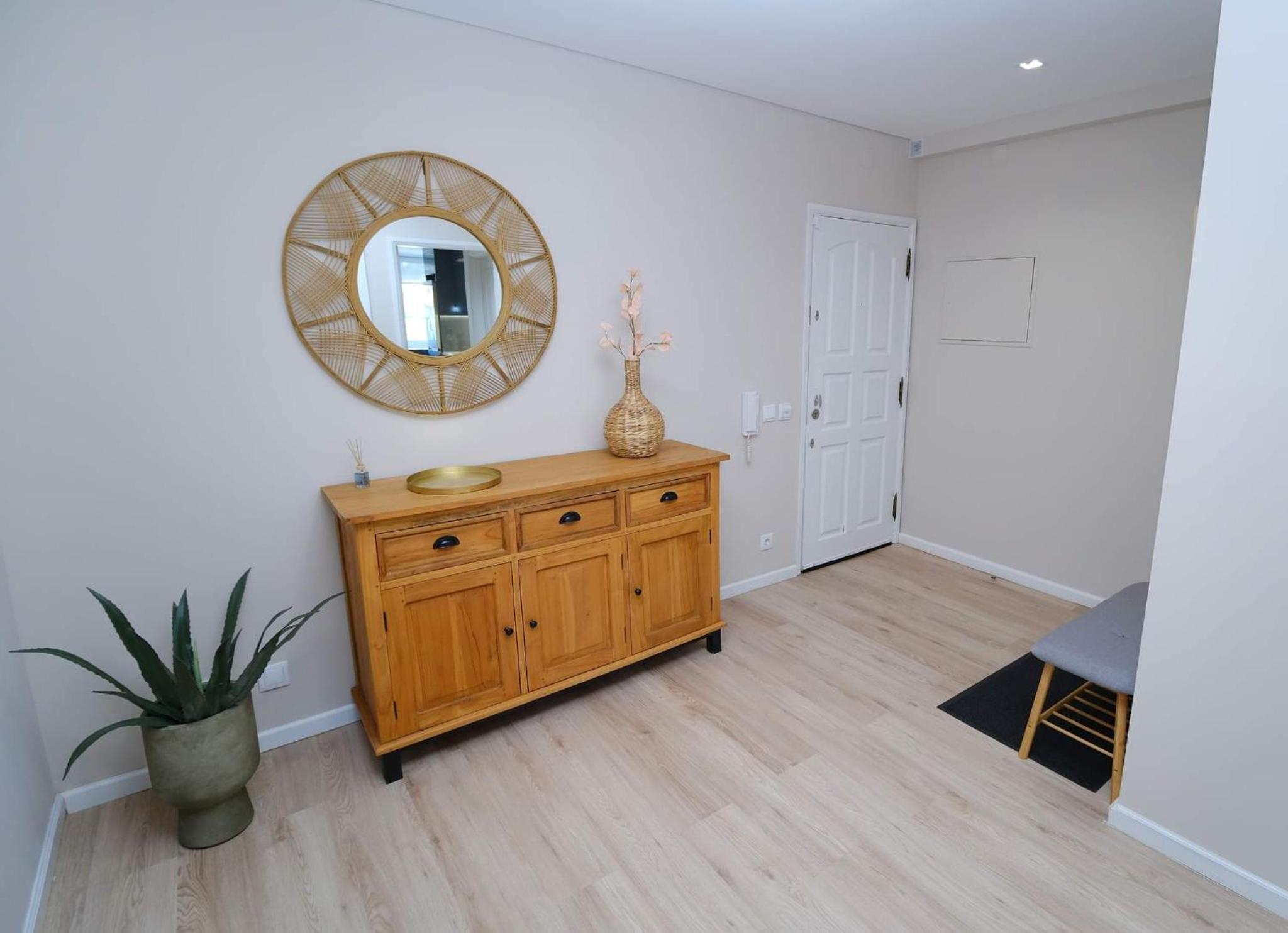 Three-Bedroom Apartment - Photo 4